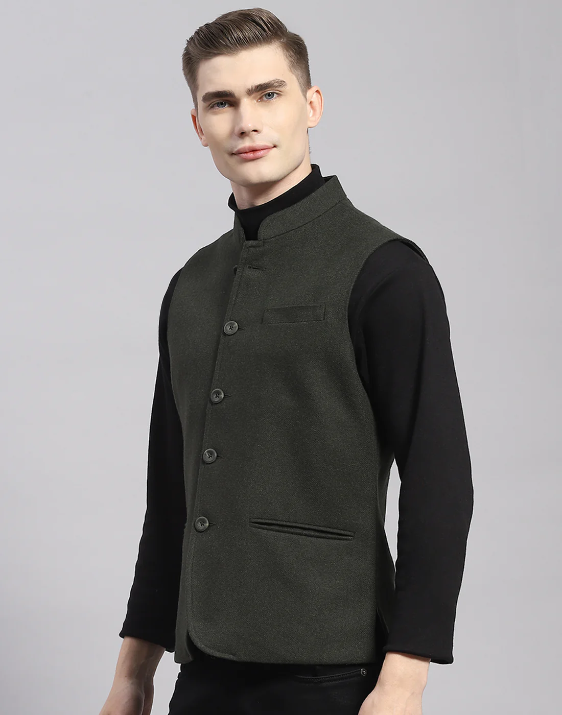 Men Olive Solid Mandarin Collar Sleeveless Nehru Jacket - Image 3