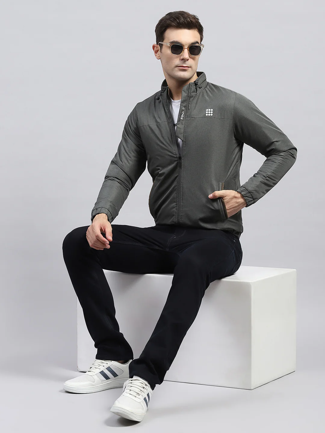 Rock.it Men Olive Solid Mock Neck Full Sleeve Jacket - Image 2