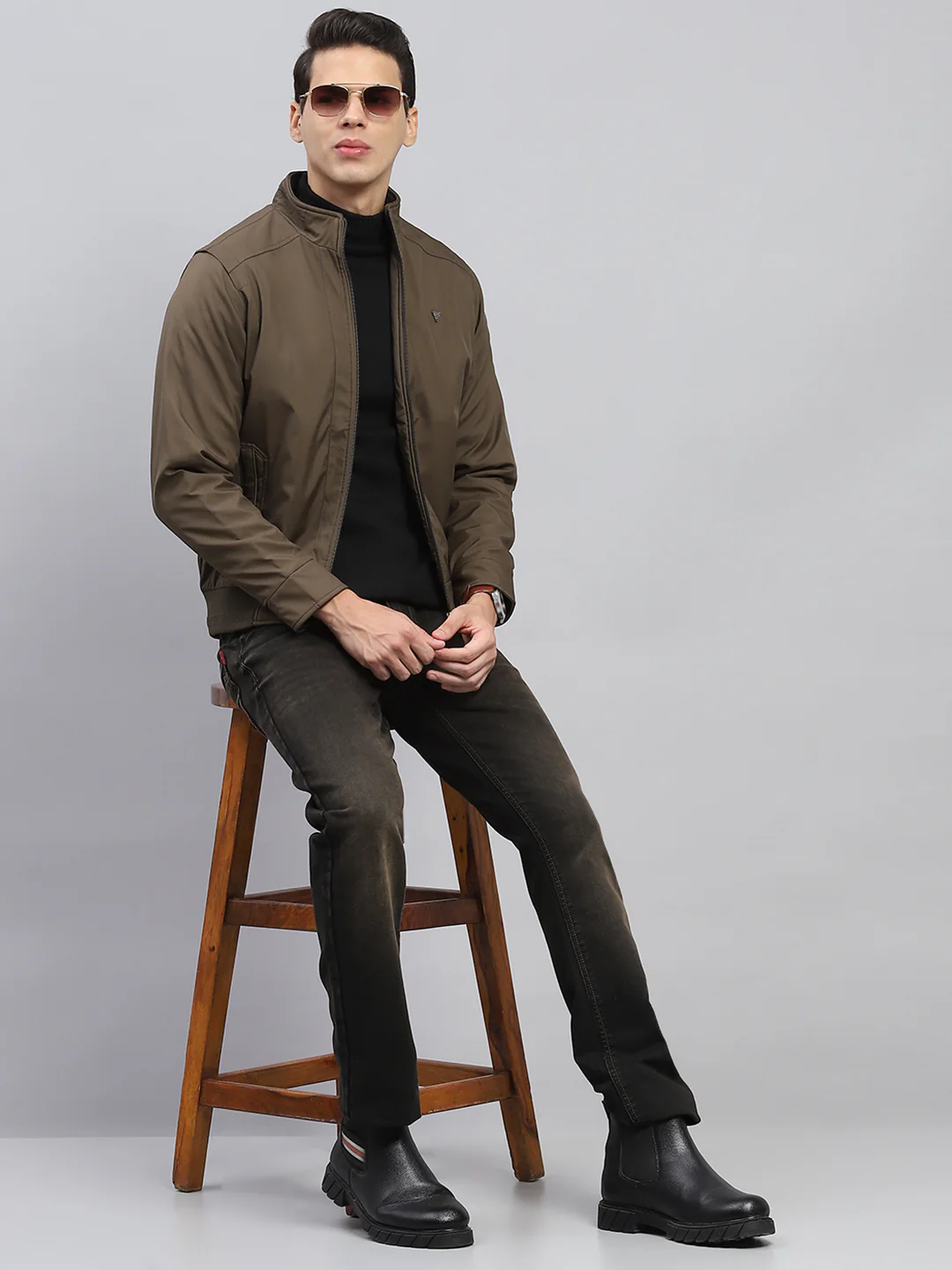 Men Olive Solid Mock Neck Full Sleeve Jacket - Image 2