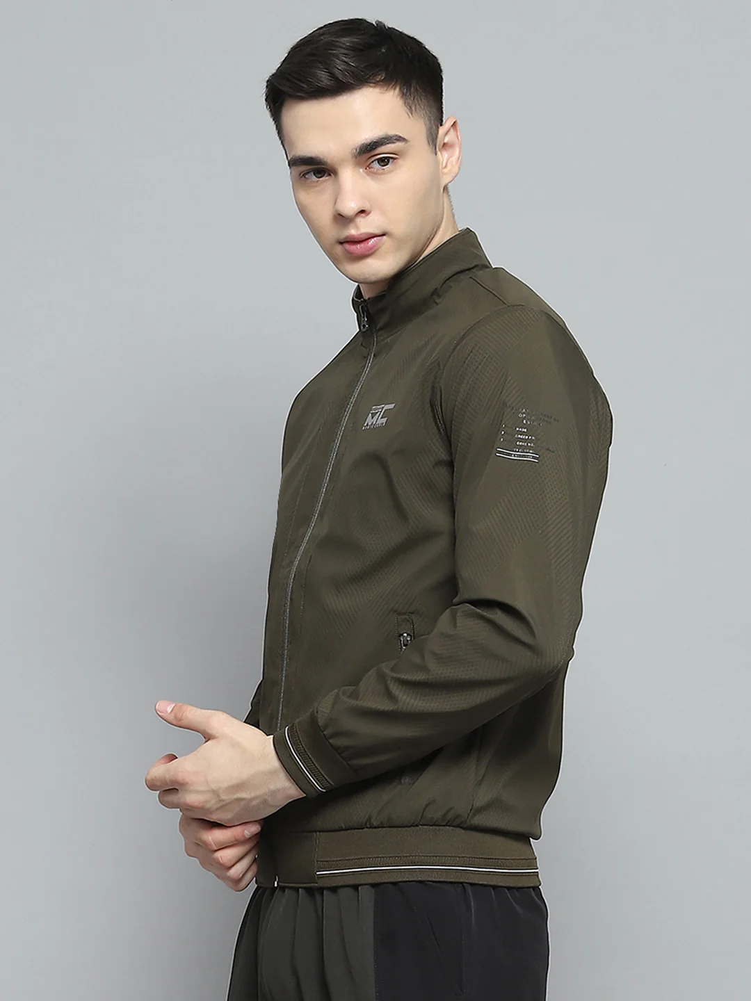 Men Olive Solid Mock Neck Full Sleeve Jacket - Image 3