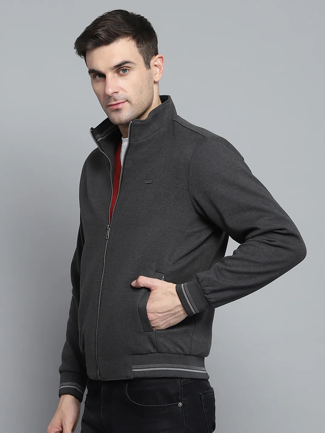 Men Olive Solid Mock Neck Full Sleeve Jacket - Image 3