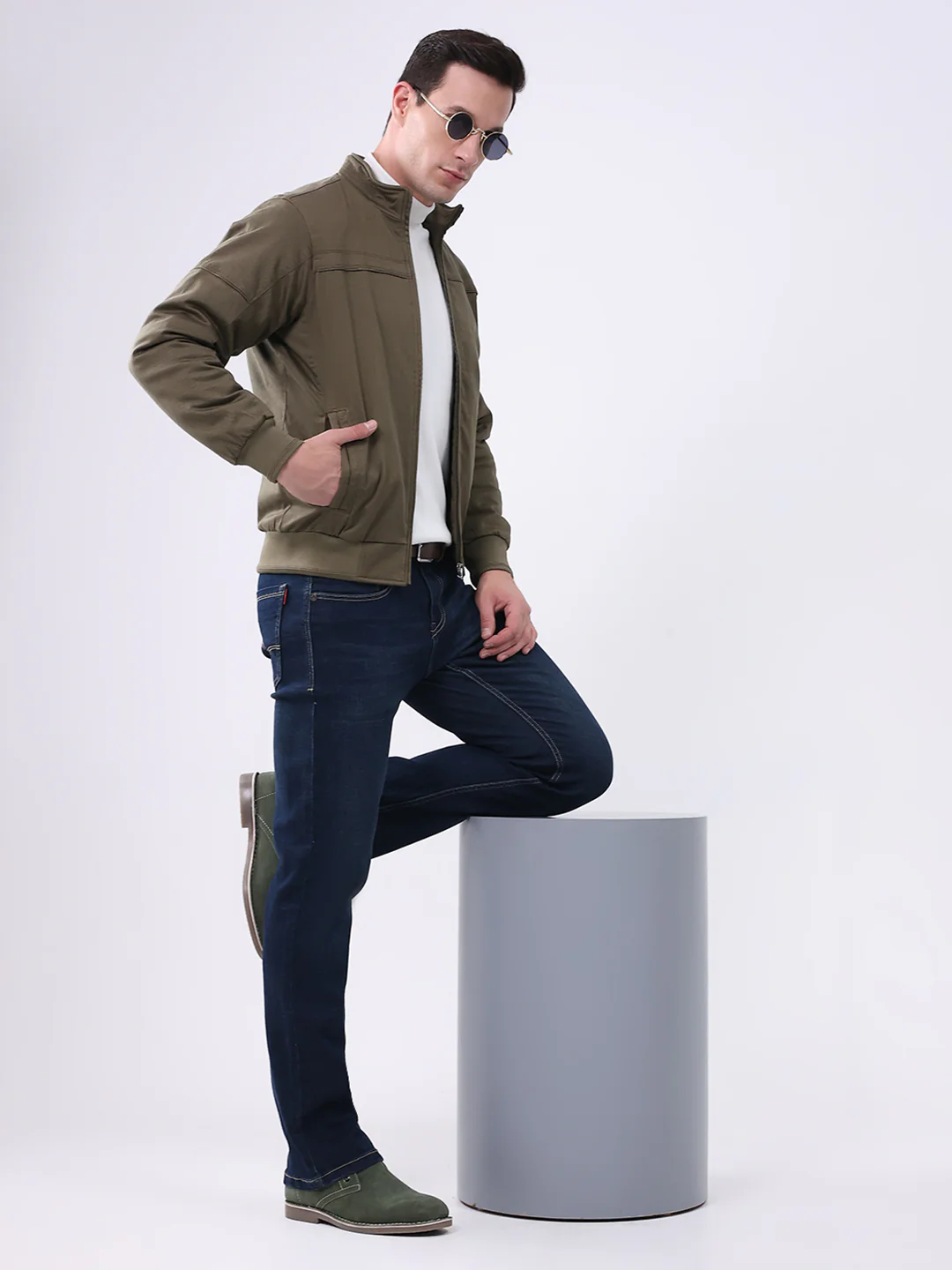 Men Olive Solid Mock Neck Full Sleeve Jacket - Image 2