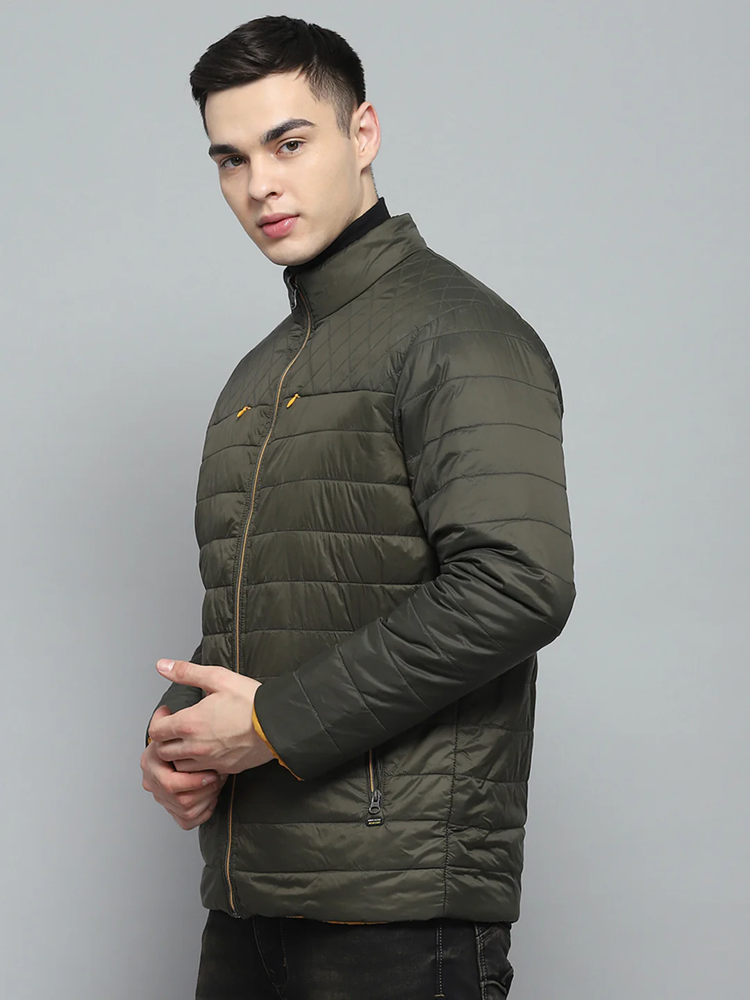 Men Olive Solid Mock Neck Full Sleeve Reversible Jacket - Image 3