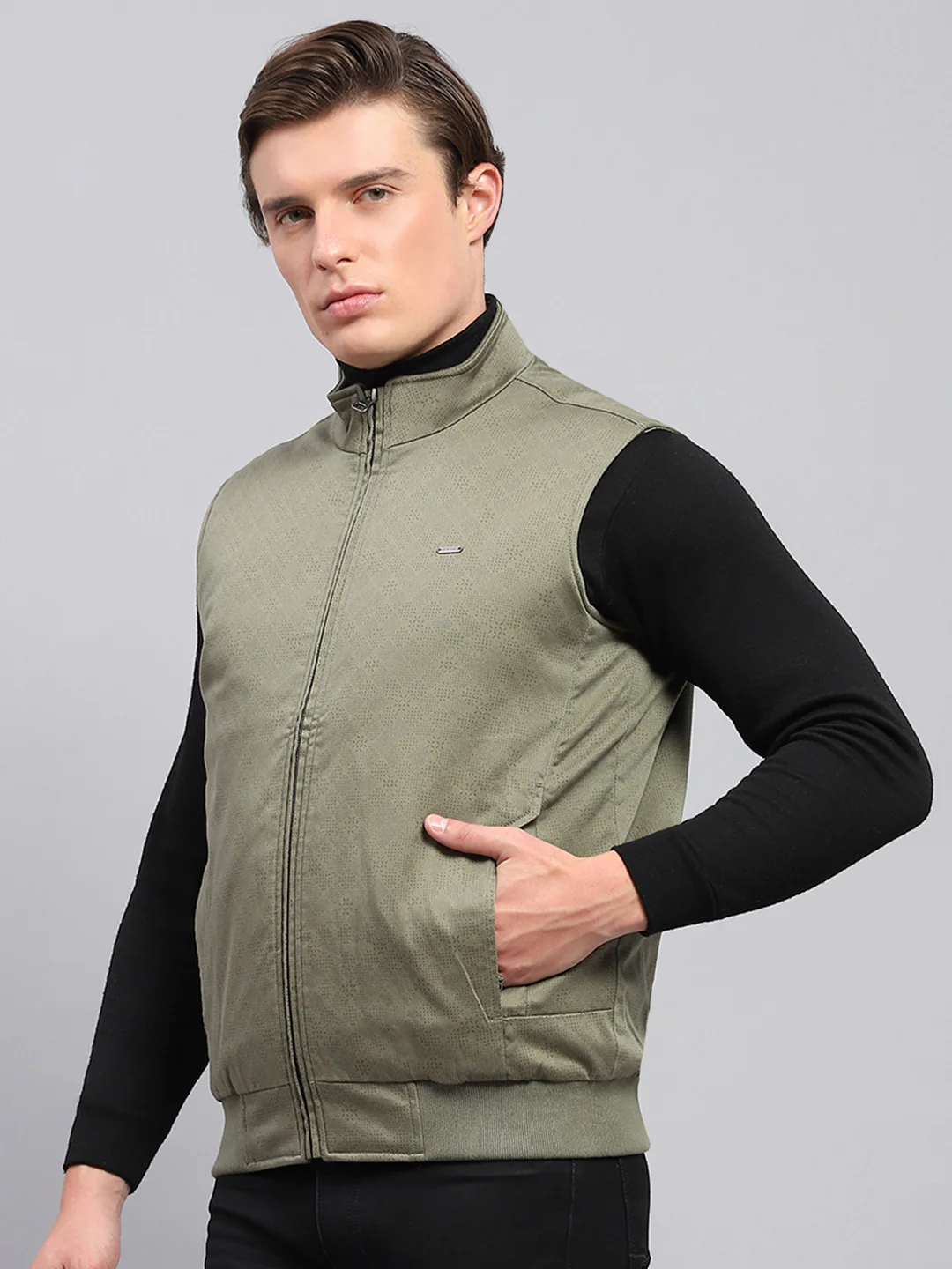 Men Olive Solid Mock Neck Sleeveless Jacket - Image 3