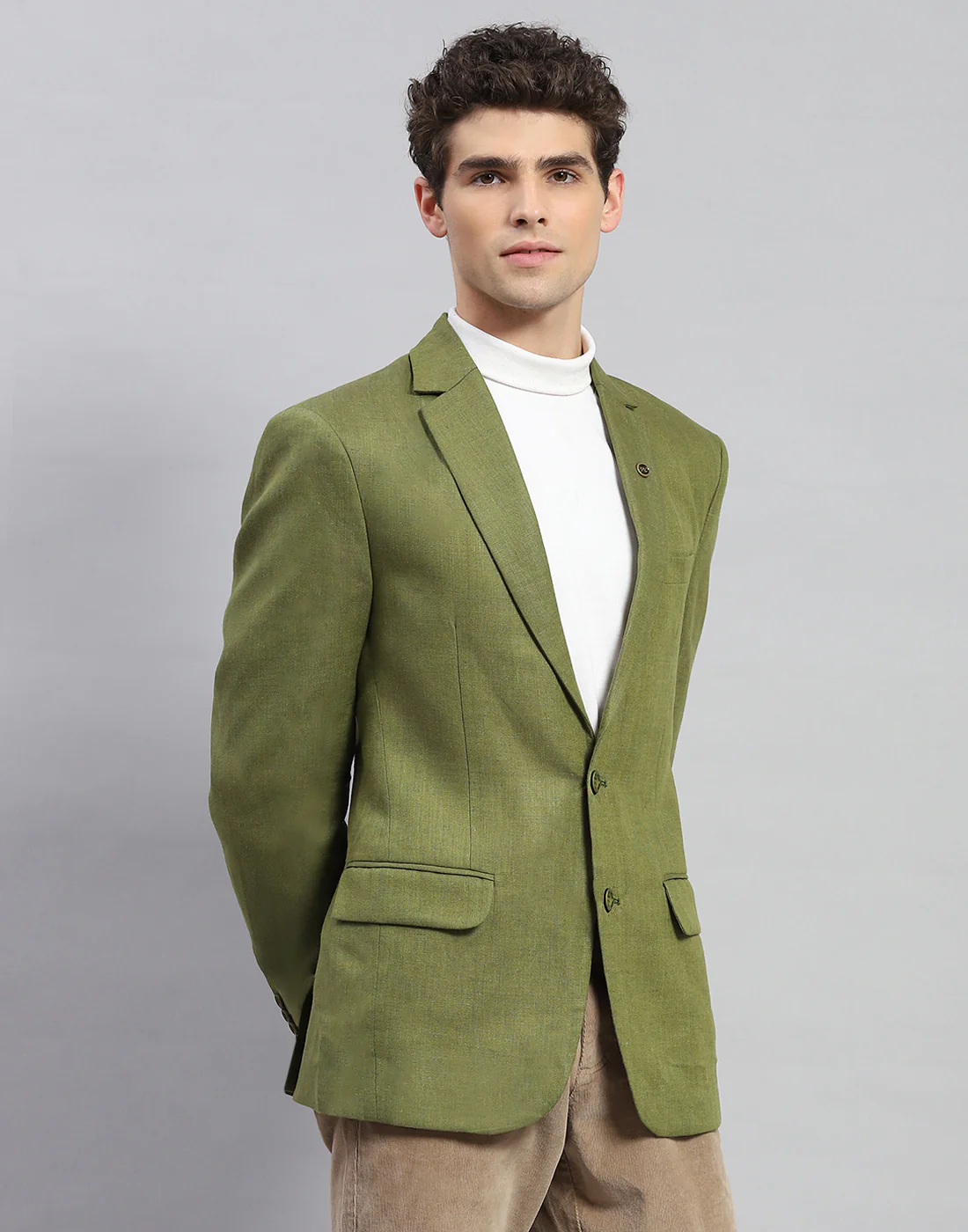 Men Olive Solid Notch Lapel Collar Full Sleeve Blazer - Image 4