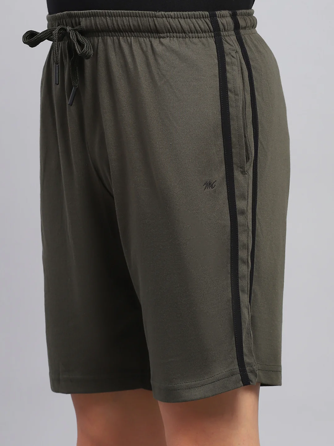 Men Olive Solid Regular Fit Bermuda - Image 6