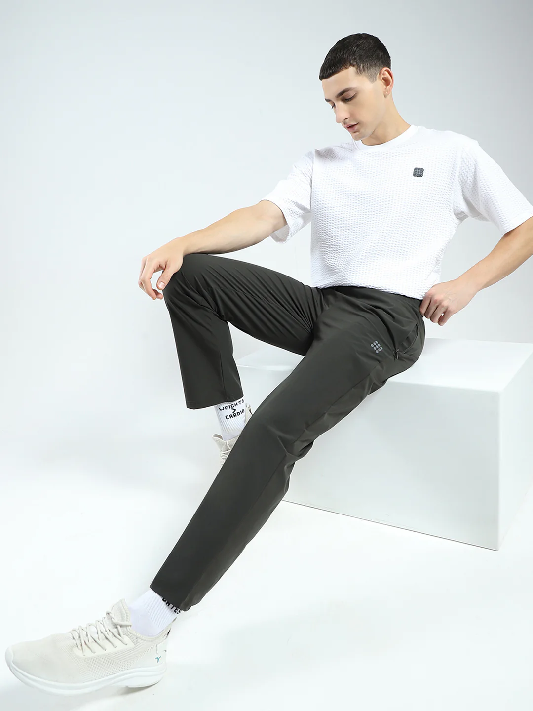 Rock.it Men Olive Solid Regular Fit Lower - Image 2