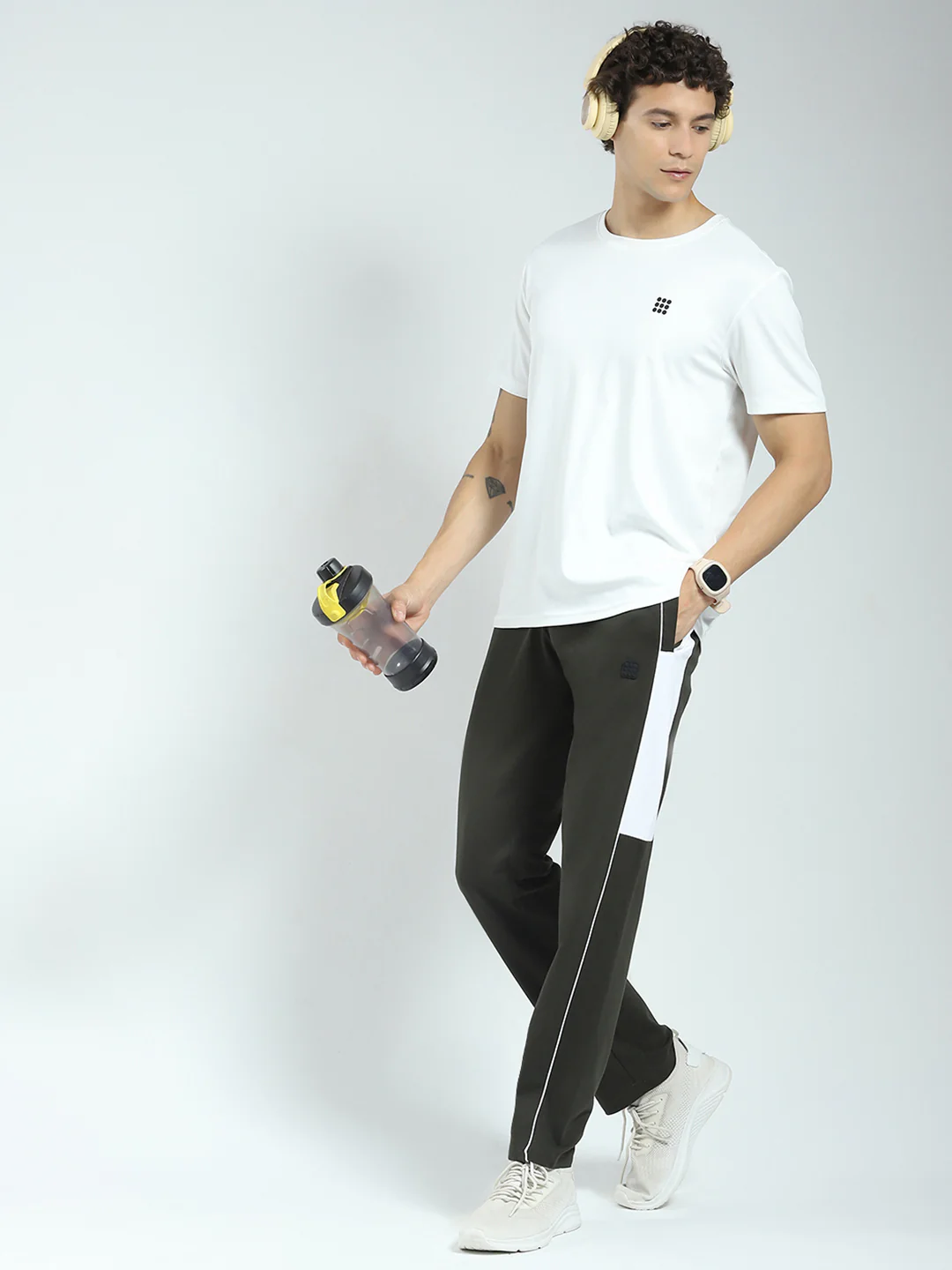 Rock.it Men Olive Solid Regular Fit Lower - Image 2
