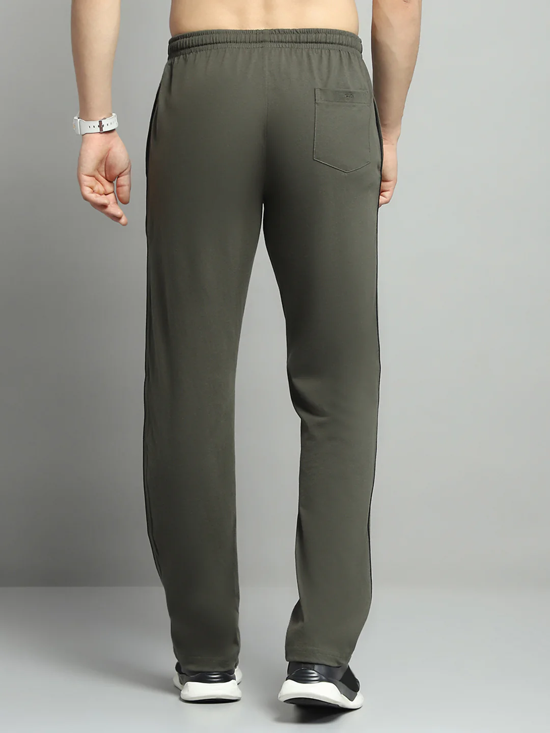 Men Olive Solid Regular Fit Lower - Image 5