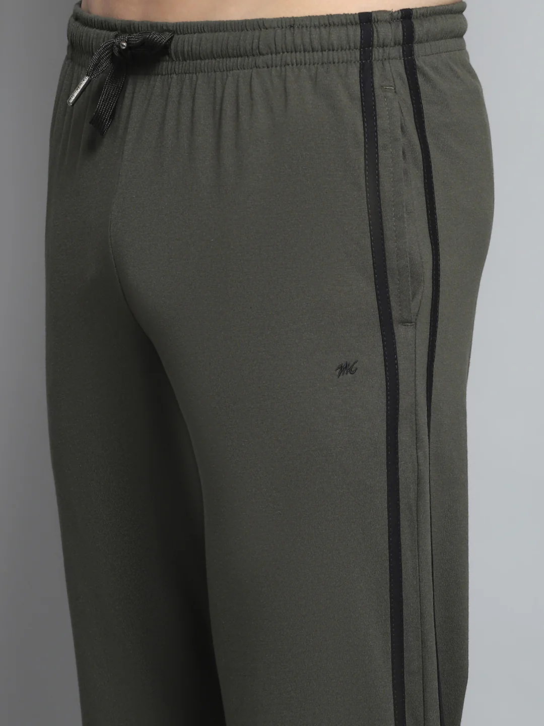 Men Olive Solid Regular Fit Lower - Image 6