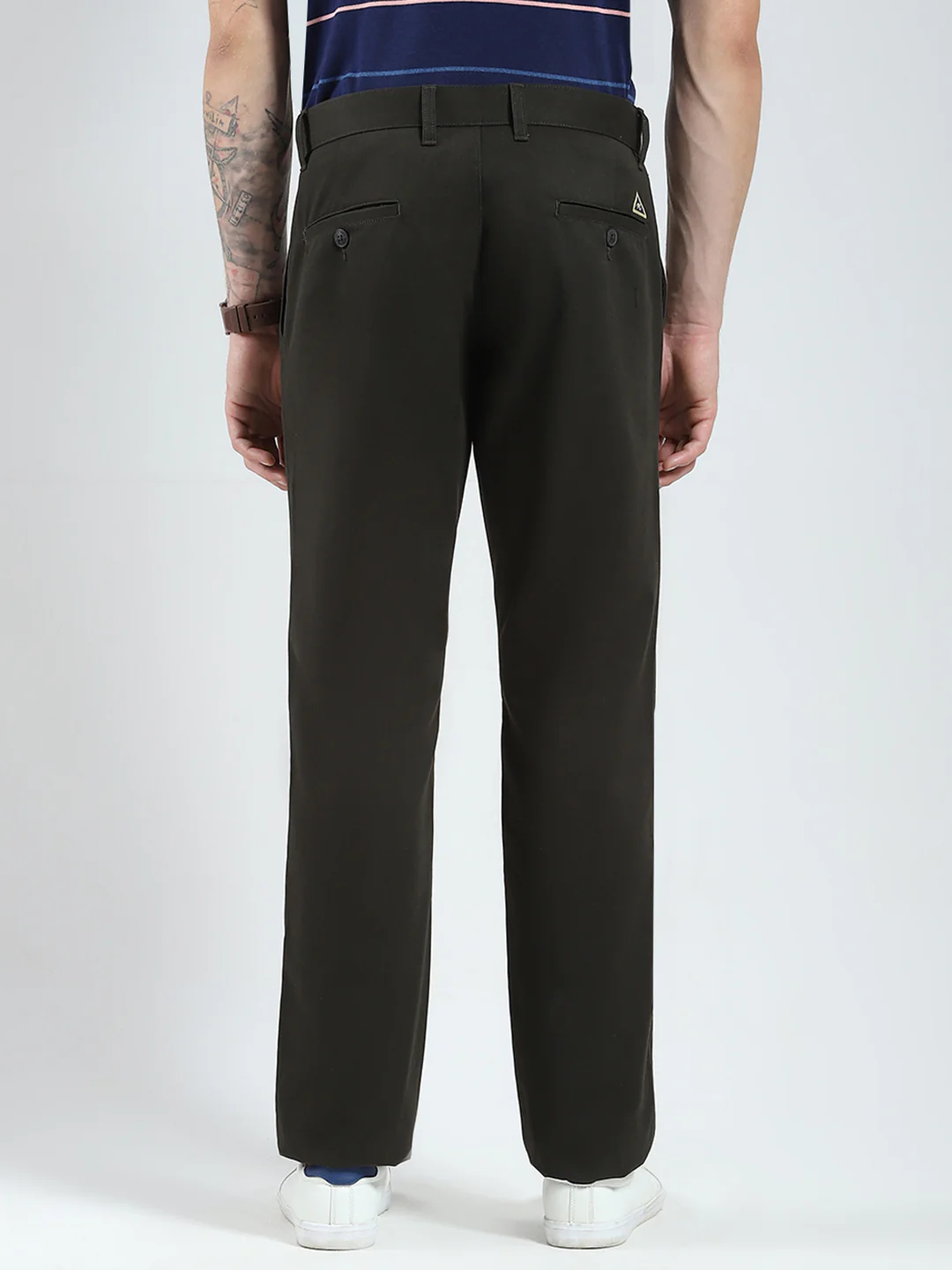 Men Olive Solid Regular Fit Trouser - Image 5