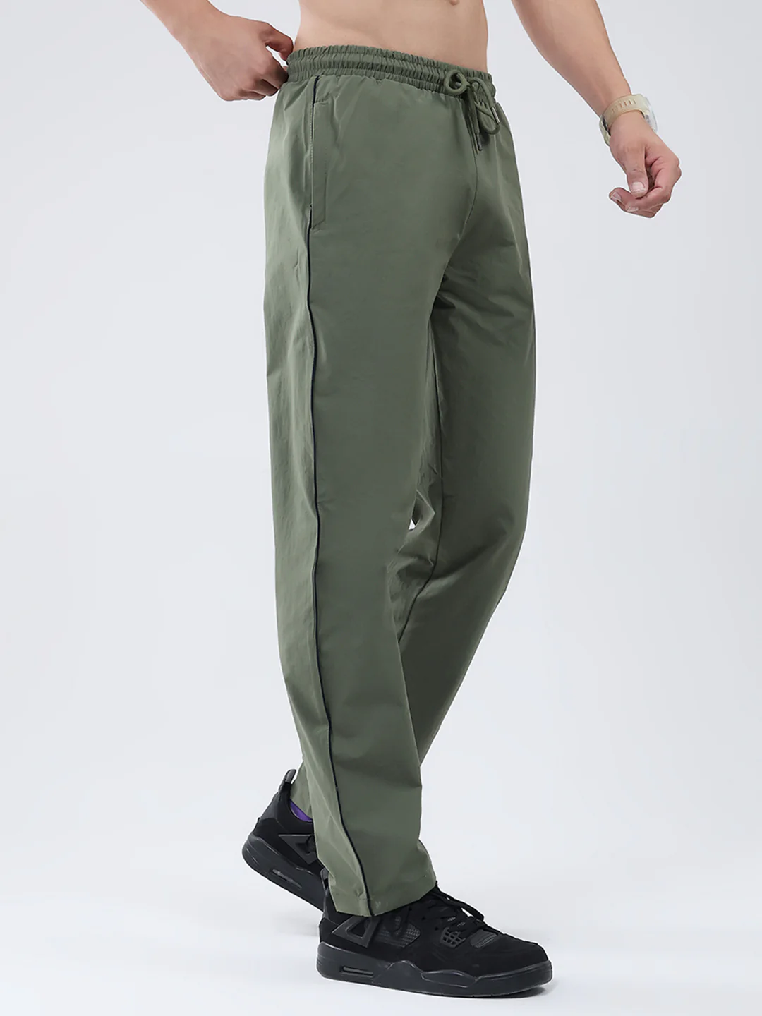 Men Olive Solid Regular Fit Winter Lower - Image 4
