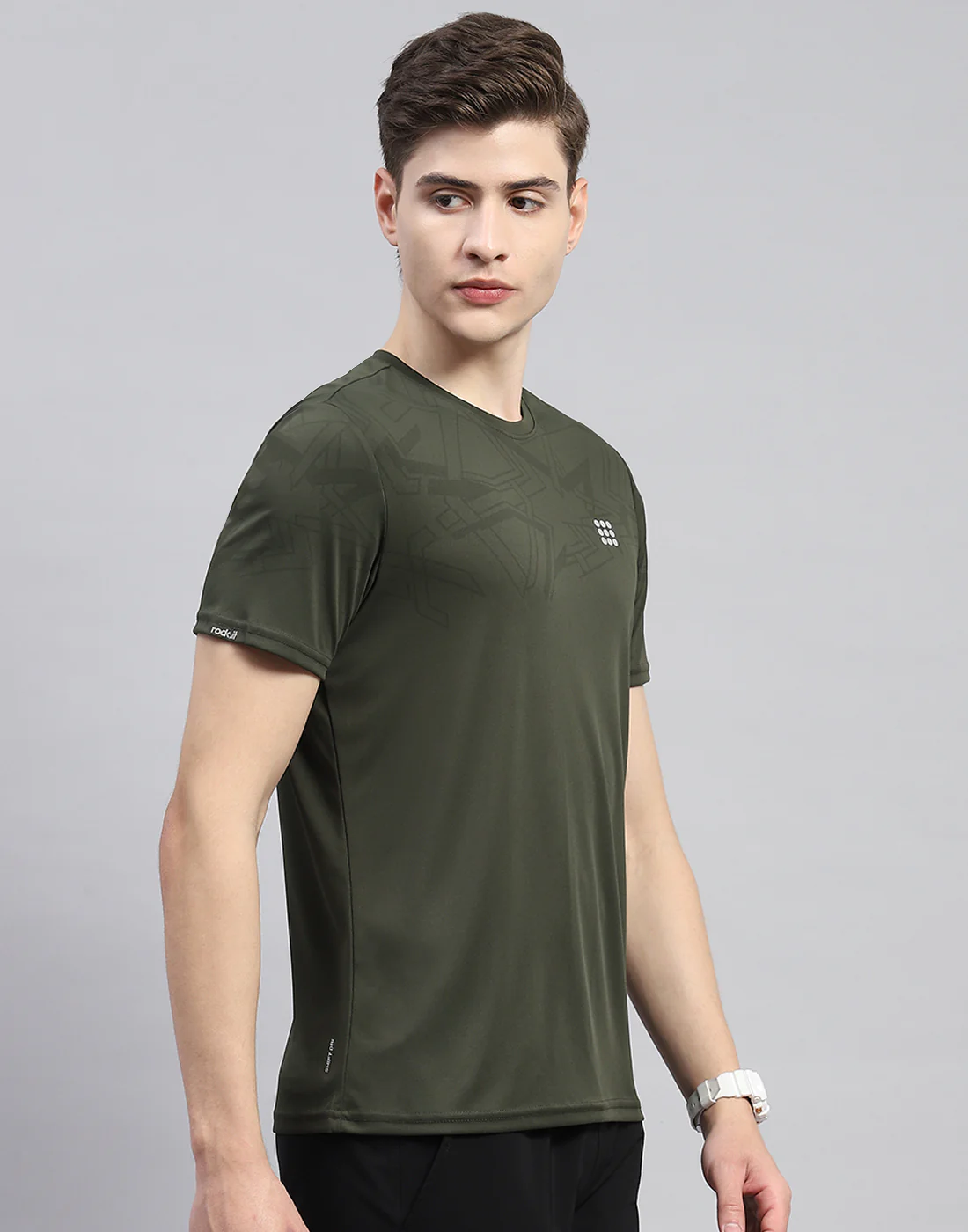 Rock.it Men Olive Solid Round Neck Half Sleeve T-Shirt - Image 4
