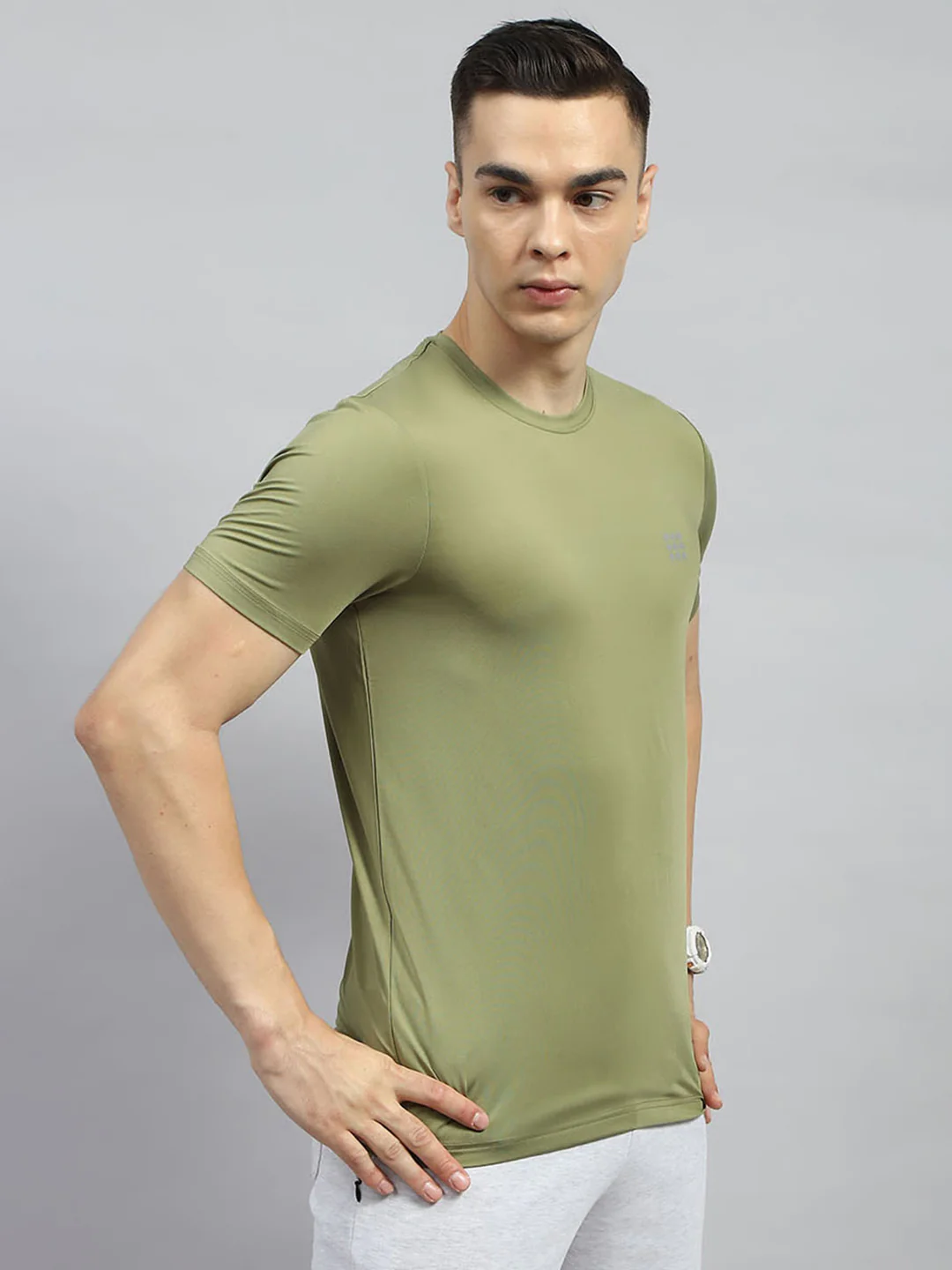 Rock.it Men Olive Solid Round Neck Half Sleeve T-Shirt - Image 4