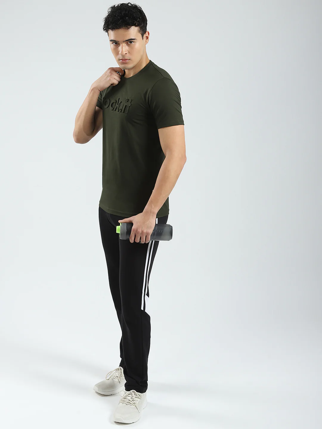Rock.it Men Olive Solid Round Neck Half Sleeve T-Shirt - Image 2