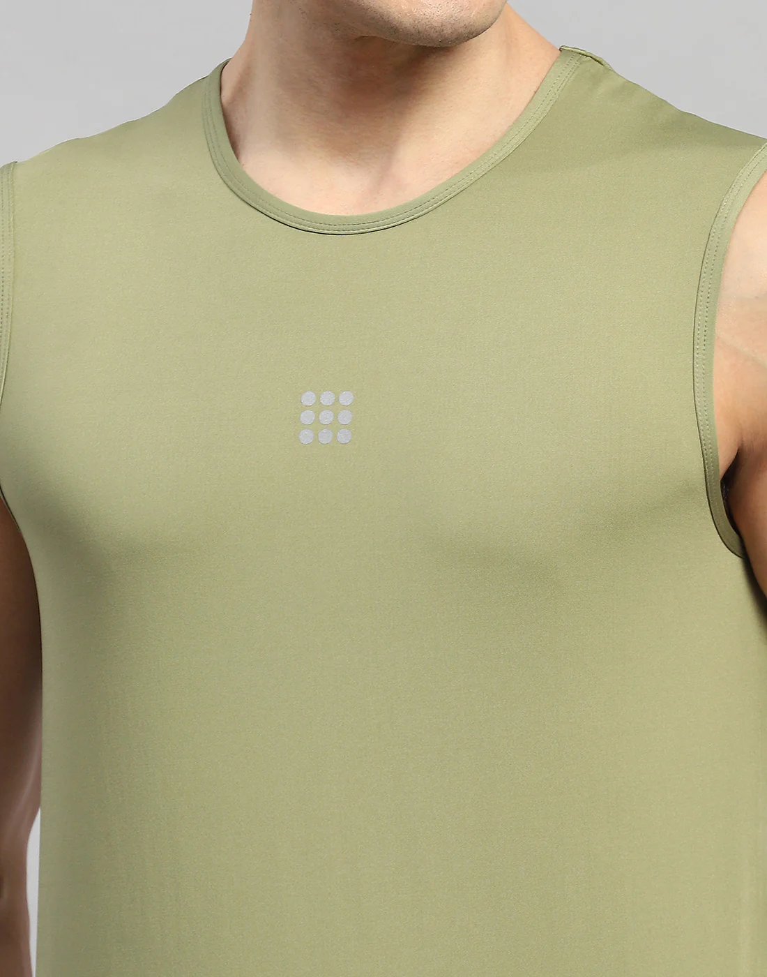 Rock.it Men Olive Solid Round Neck Sleeveless T-Shirt - Image 6