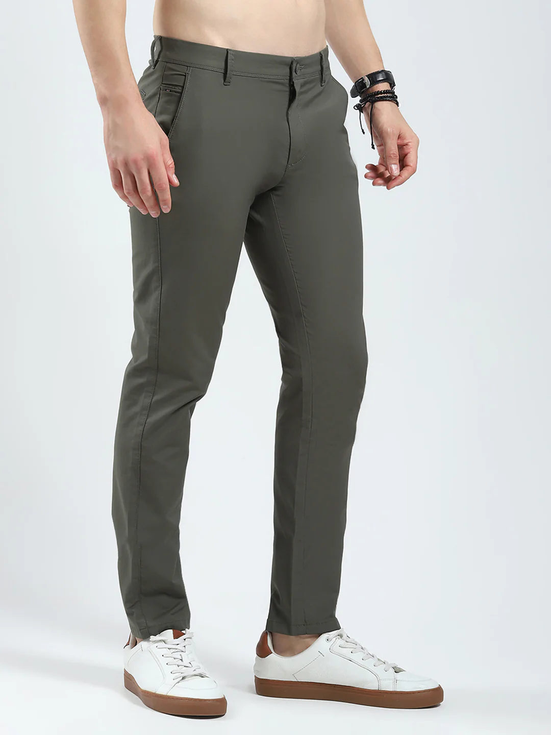 Men Olive Solid Slim Fit Trouser - Image 4