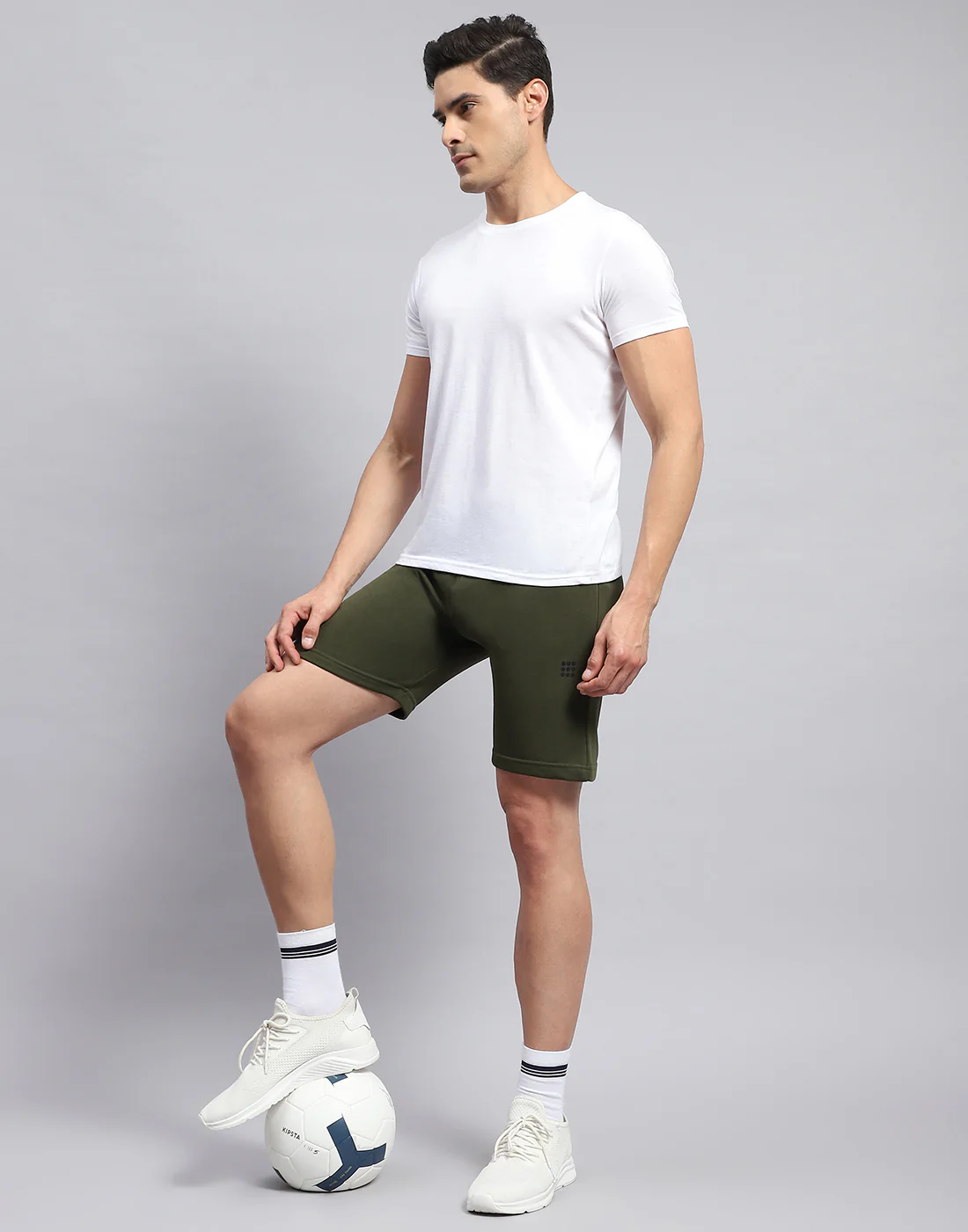 Rock.it Men Olive Solid Smart Fit Short - Image 2
