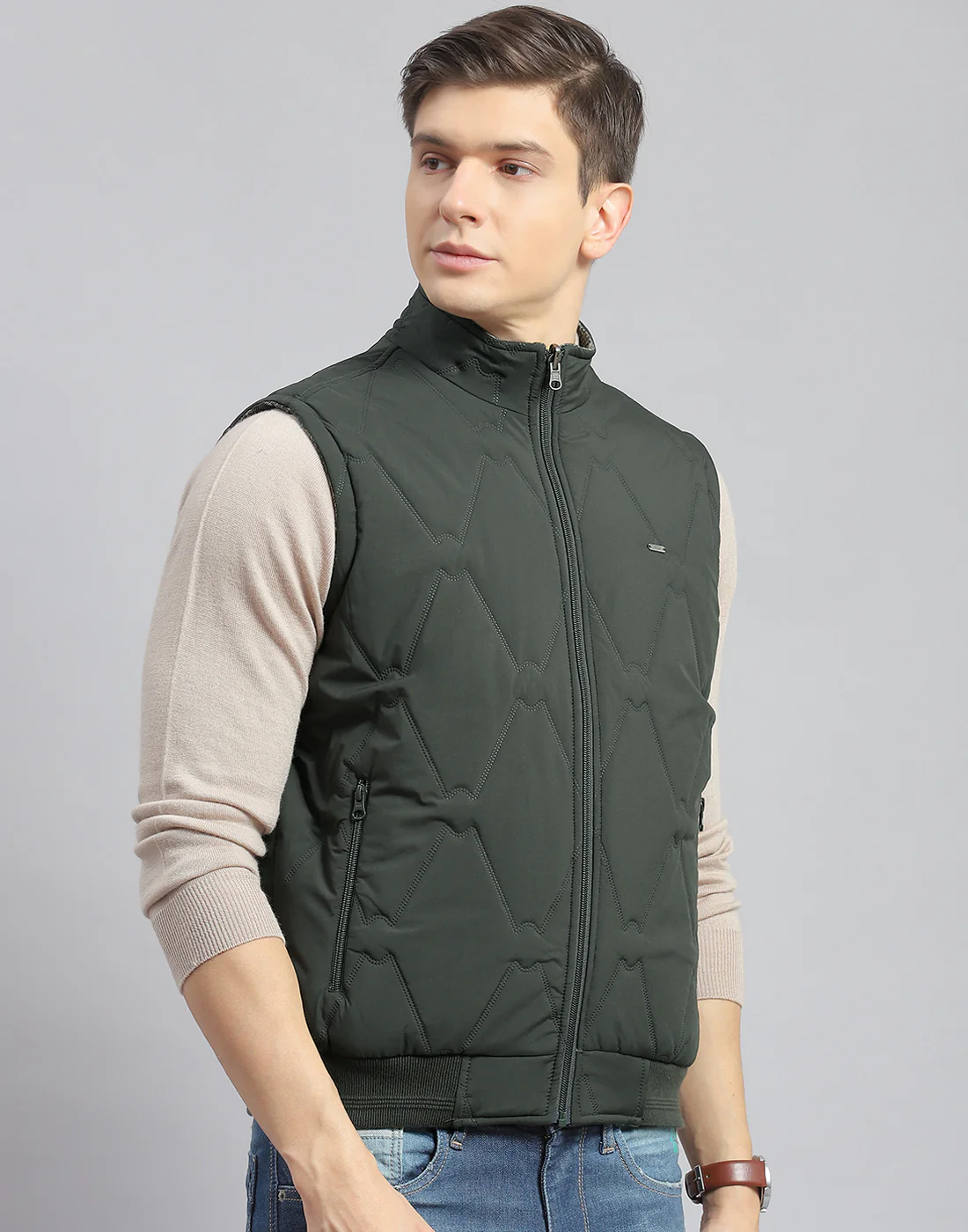 Men Olive Solid Stand Collar Sleeveless Jacket - Image 4