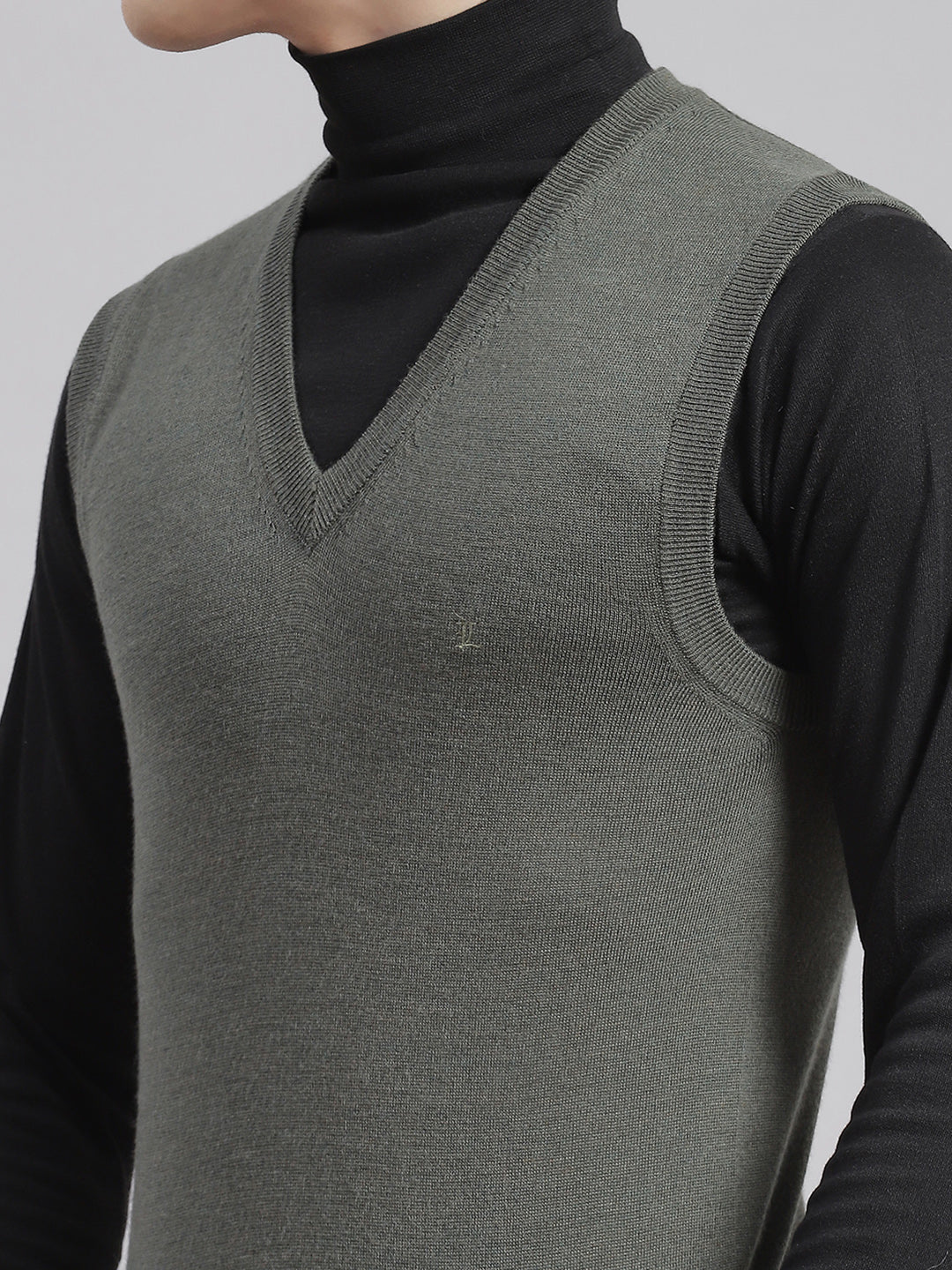 Men Olive Solid V Neck Sleeveless Sweaters/Pullovers - Image 6