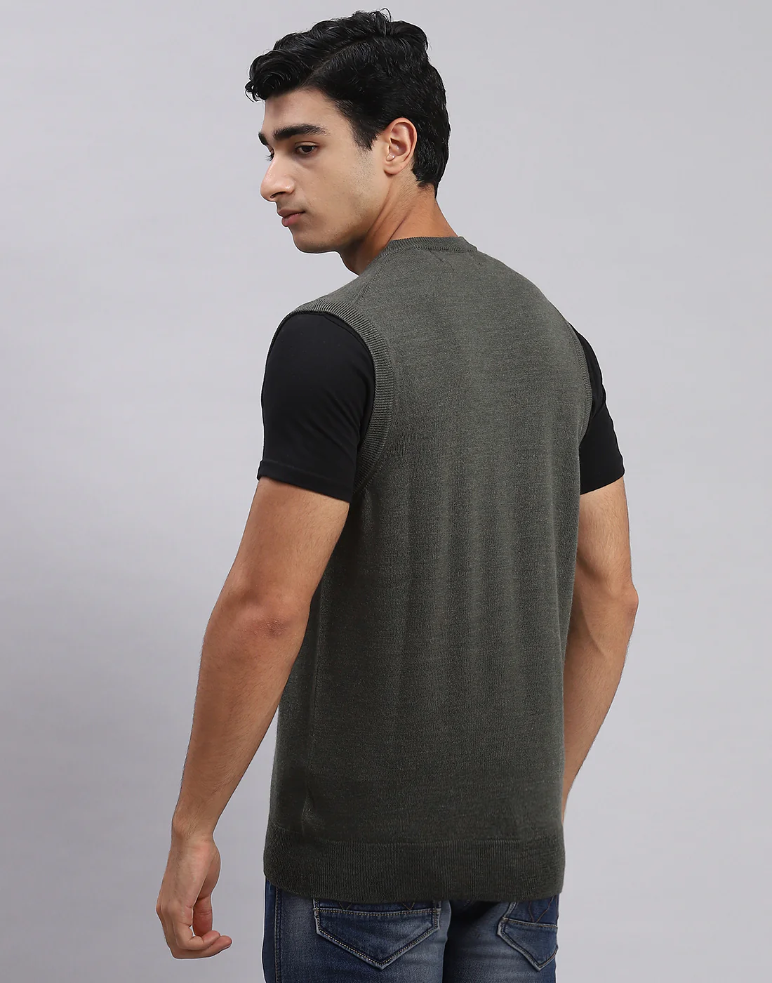 Men Olive Solid V Neck Sleeveless Sweaters/Pullovers - Image 5