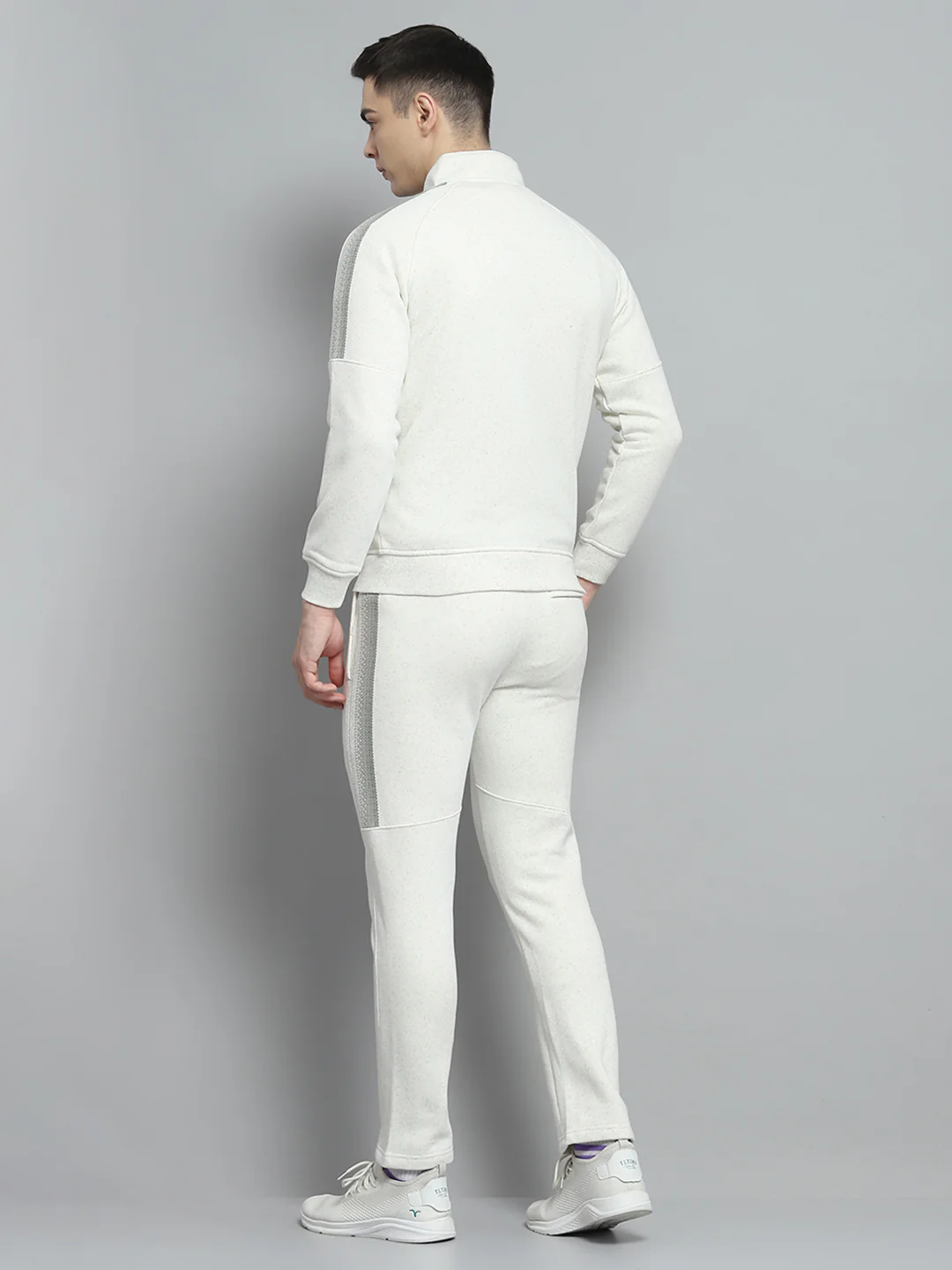 Men Olive & White Printed Mock Neck Full Sleeve Winter Tracksuit - Image 5