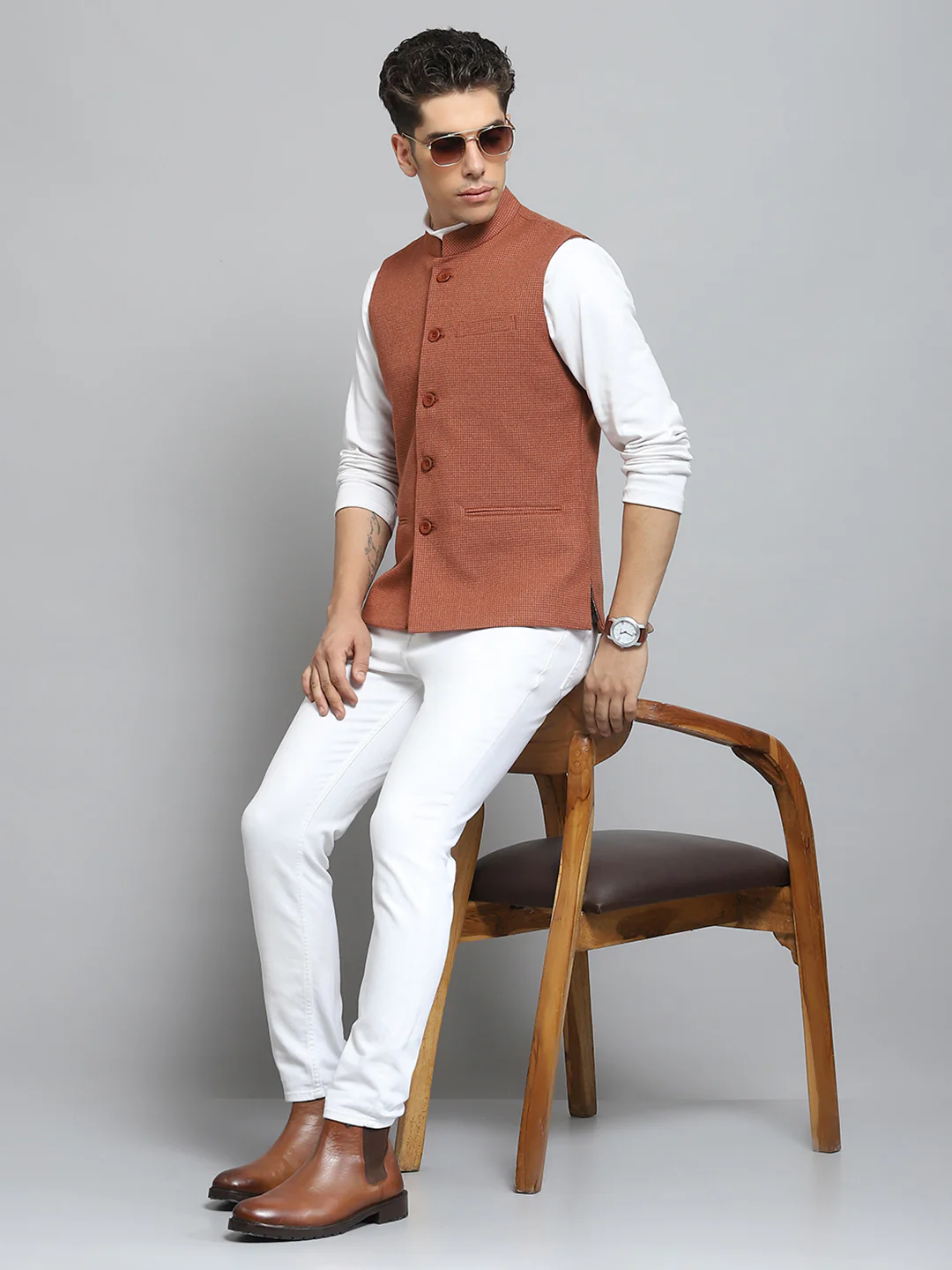 Men Orange Solid Band Collar Sleeveless Jacket - Image 2