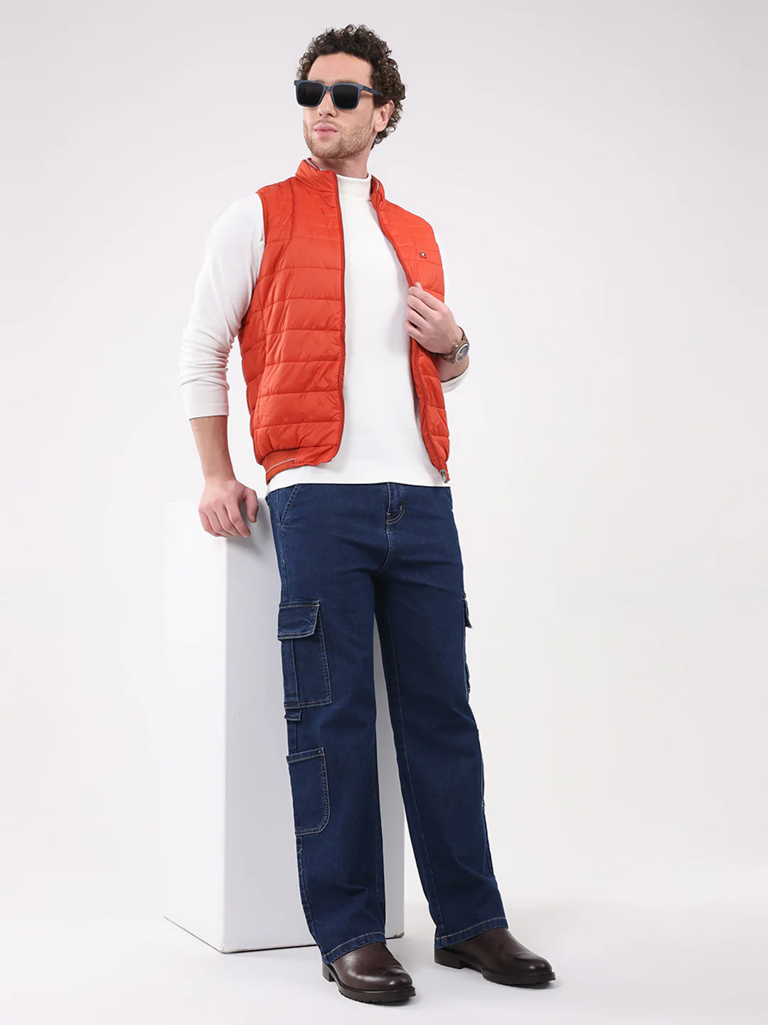 Men Orange Solid Collar Sleeveless Jacket - Image 2