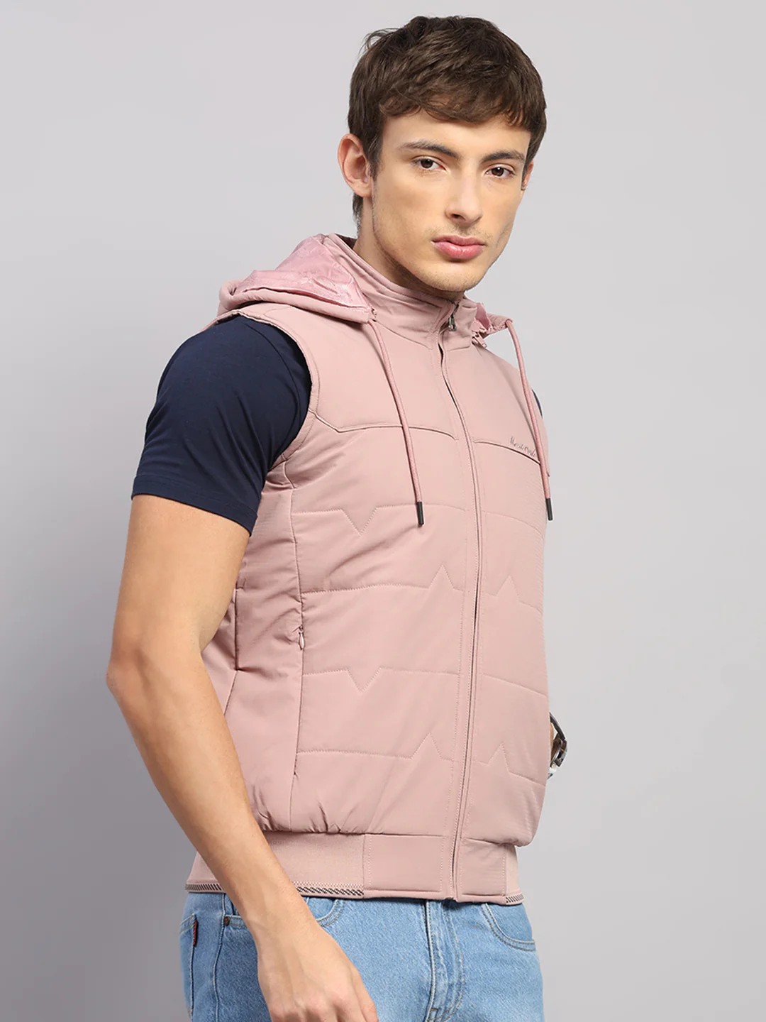 Men Peach Solid Hooded Sleeveless Jacket - Image 4