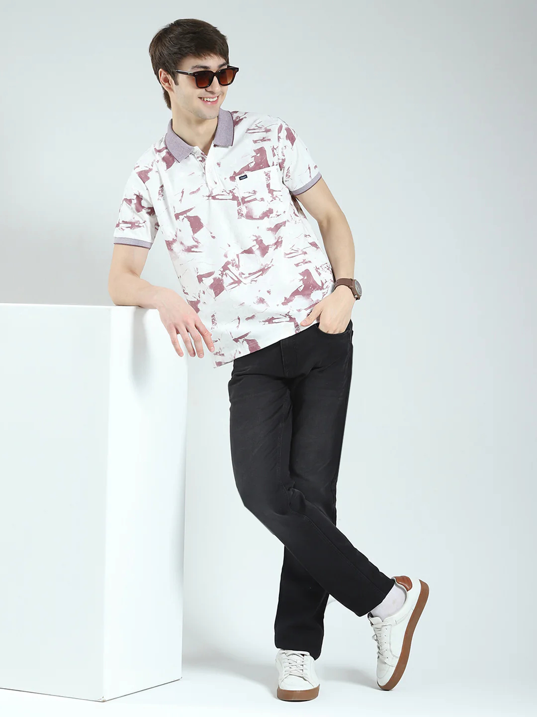 Men Pink Printed Collar Half Sleeve T-Shirt - Image 2