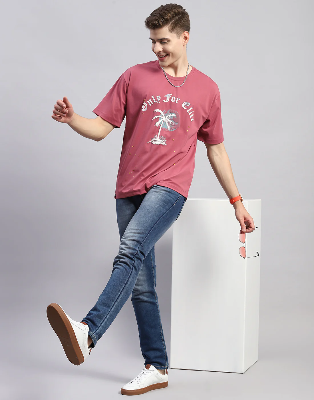 Men Pink Printed Round Neck Half Sleeve T-Shirt - Image 2