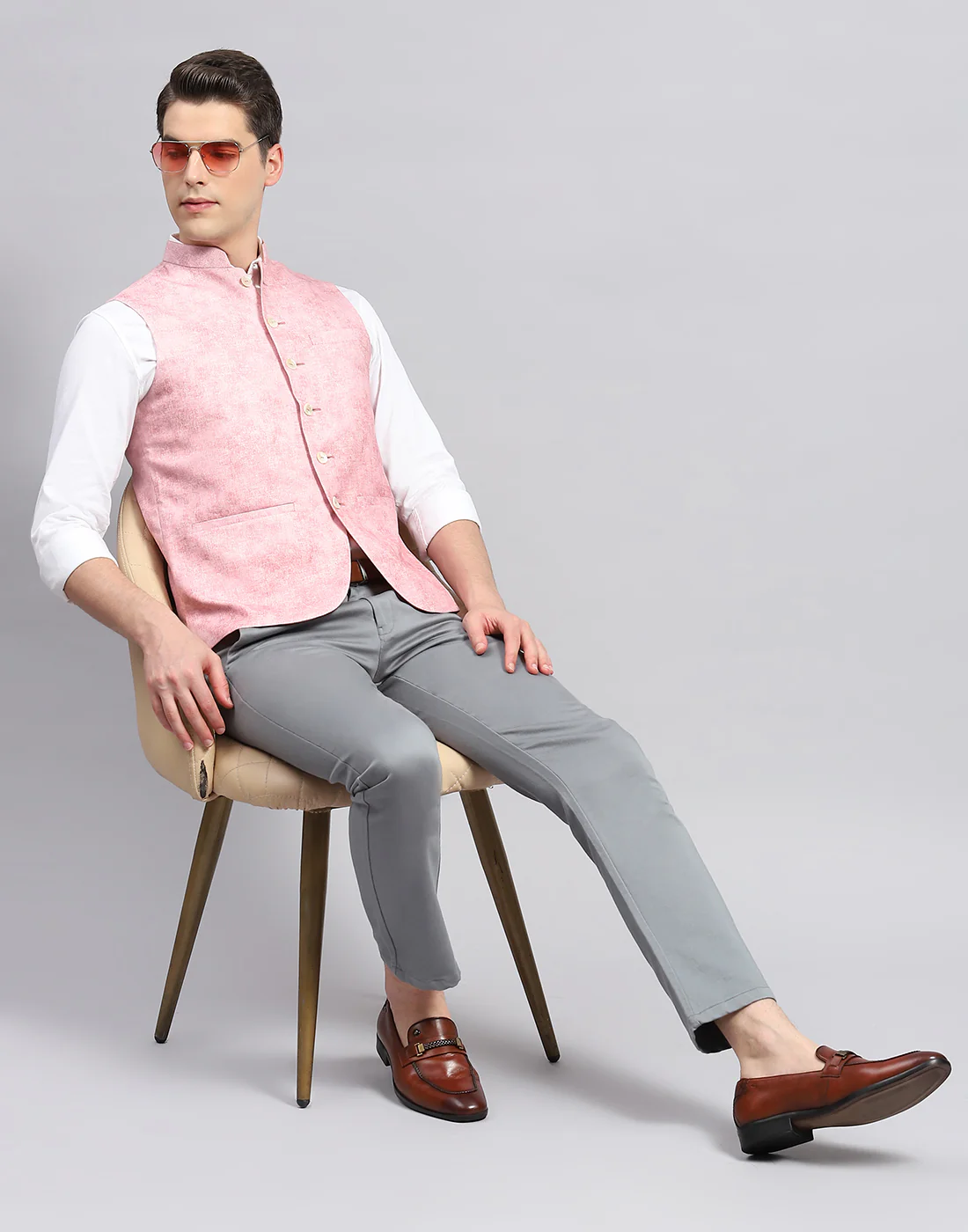 Men Pink Self Design Mandarin Collar Sleeveless Nehru Jacket - Image 2