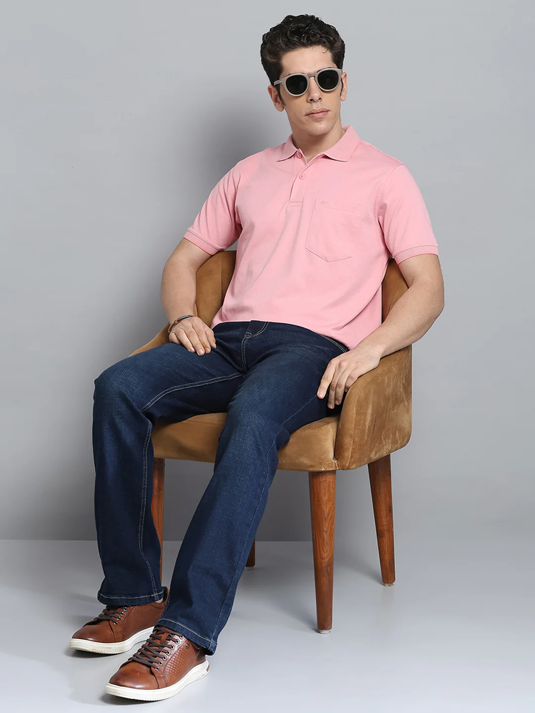 Men Pink Solid Collar Half Sleeve T-Shirt - Image 2