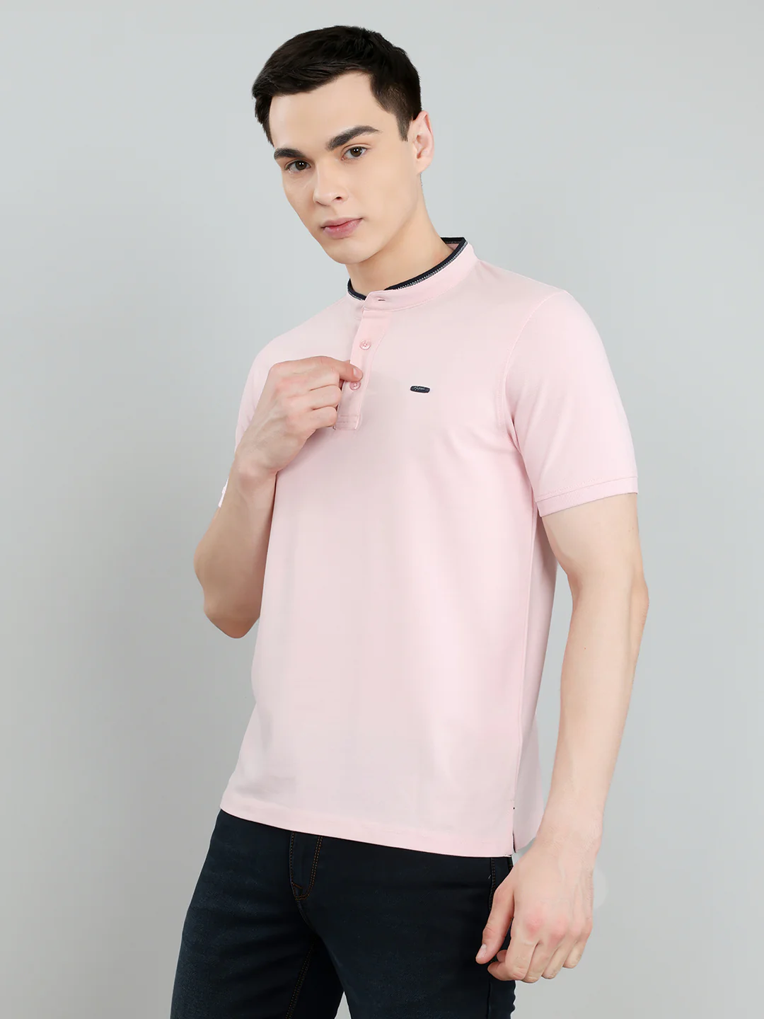 Men Pink Solid Henley Neck Half Sleeve T-Shirt - Image 2