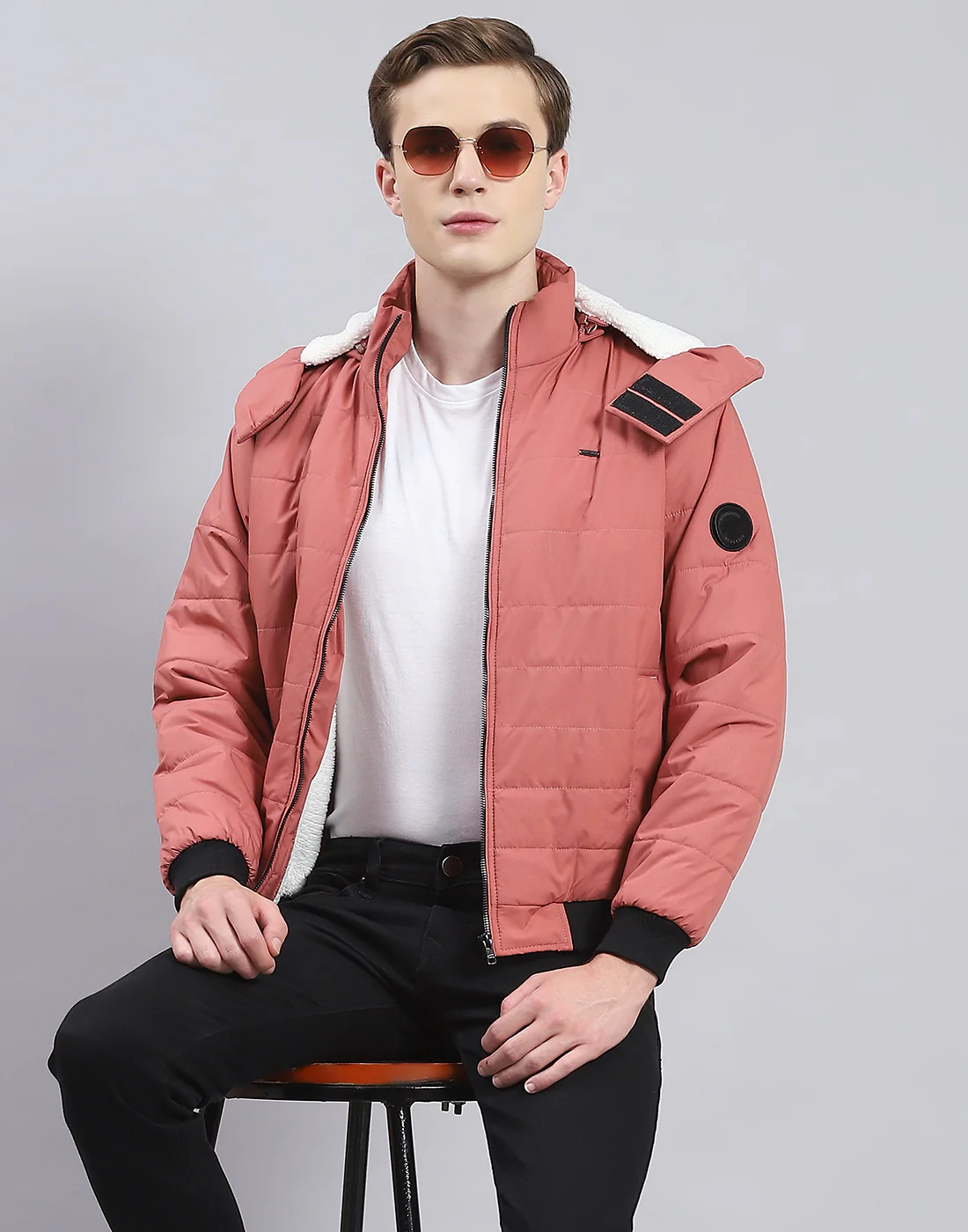 Men Pink Solid Hooded Full Sleeve Jacket - Image 2