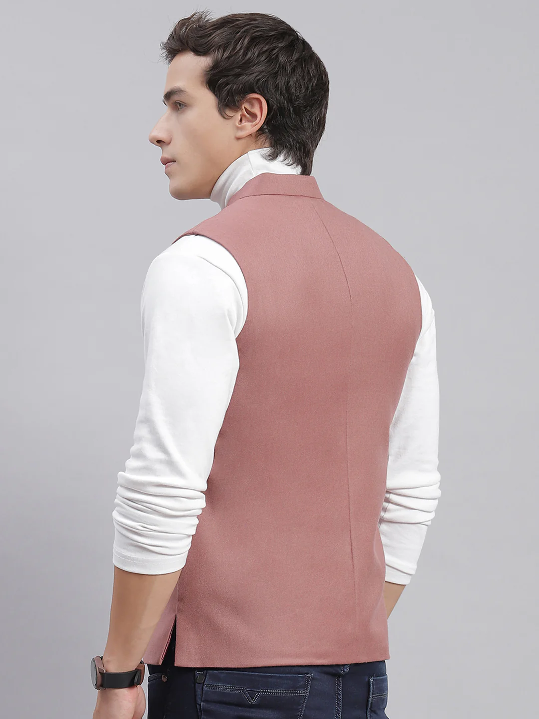 Men Pink Solid Mandarin Collar Sleeveless Nehru Jackets - Image 3