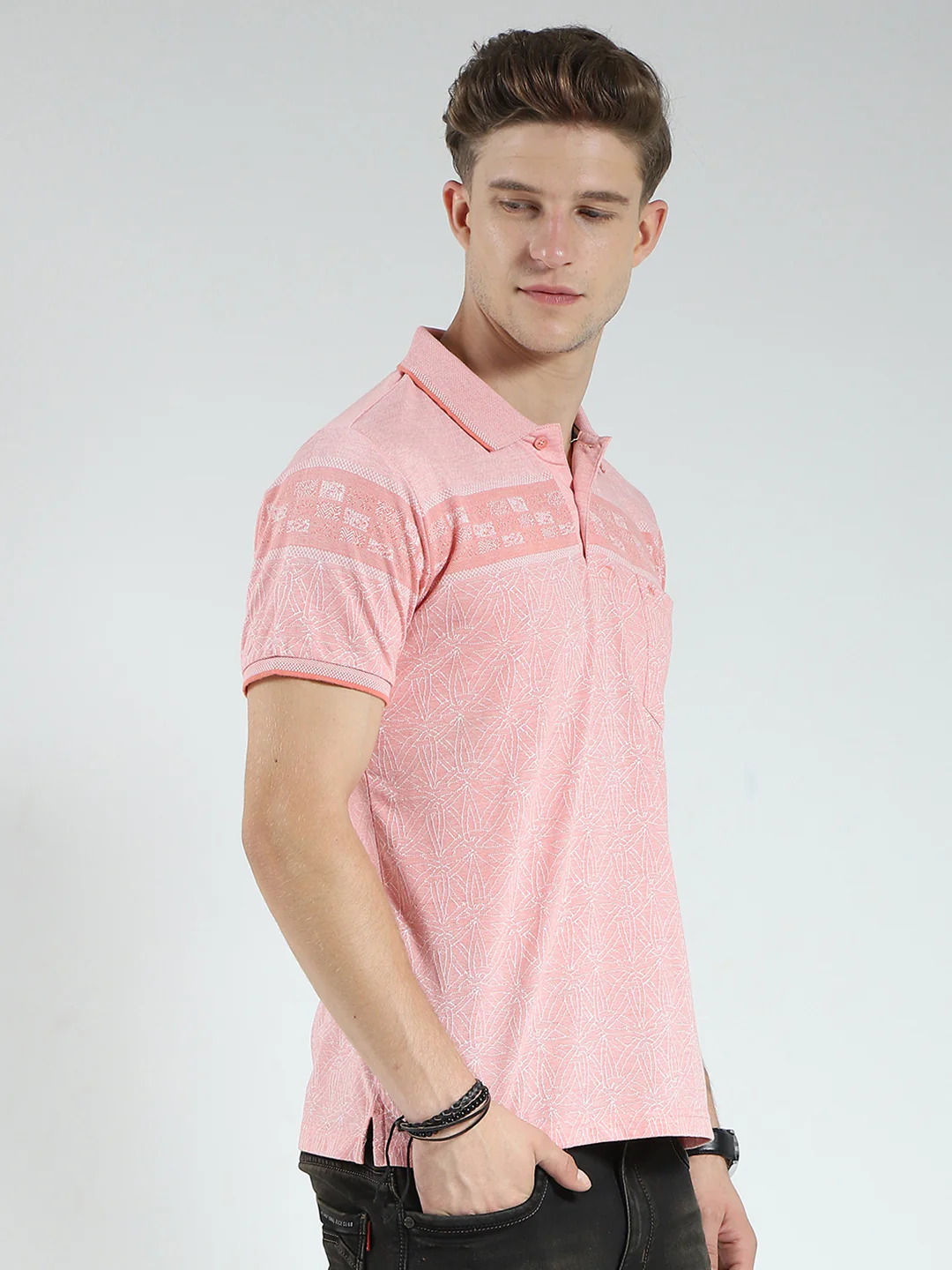 Men Pink Stripe Collar Half Sleeve T-Shirt - Image 4