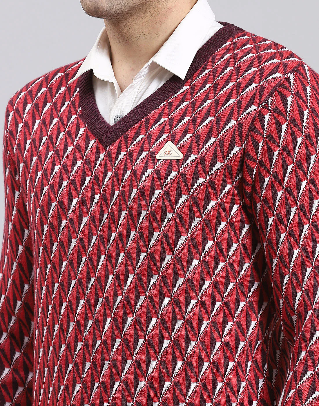 Men Purple Self Design V Neck Full Sleeve Sweater - Image 7
