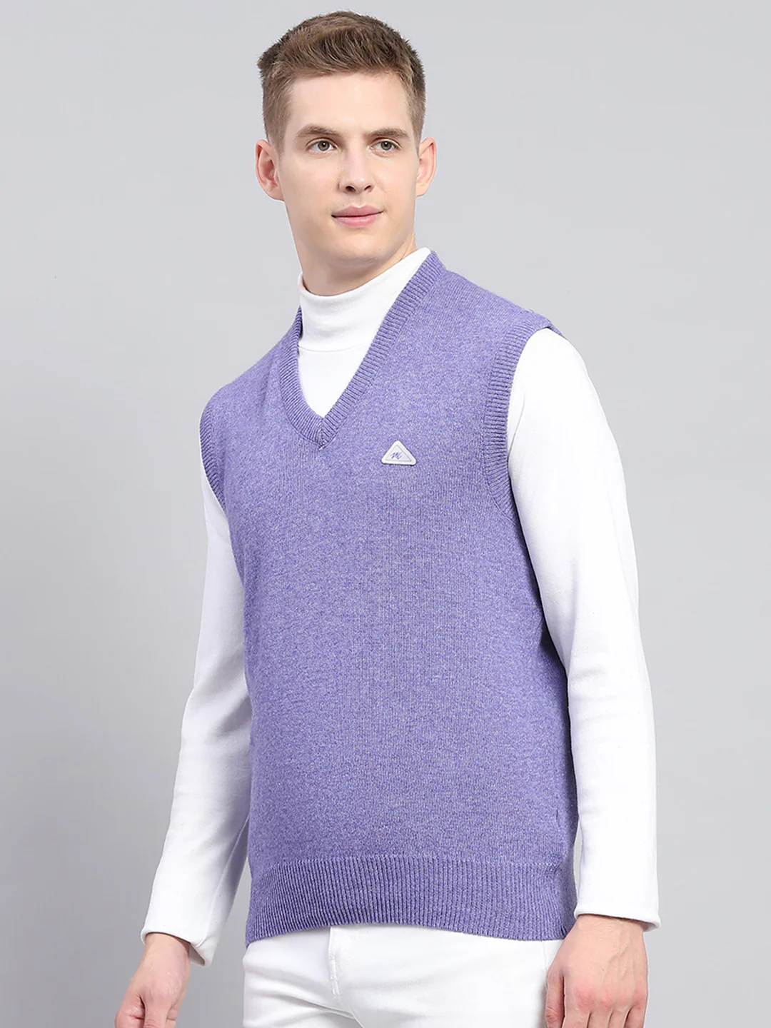 Men Purple Solid V Neck Sleeveless Sweater - Image 3
