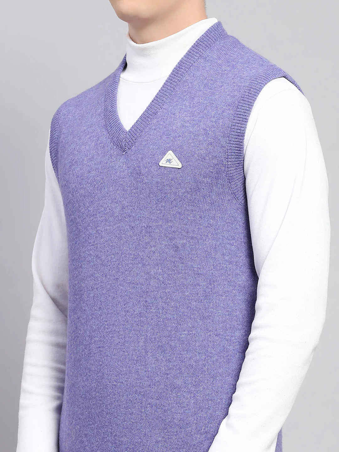 Men Purple Solid V Neck Sleeveless Sweater - Image 6