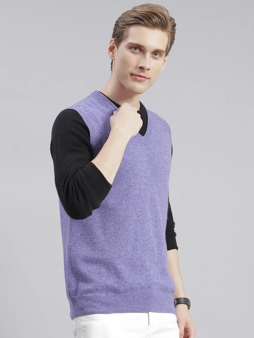 Men Purple Solid V Neck Sleeveless Sweaters/Pullovers - Image 4