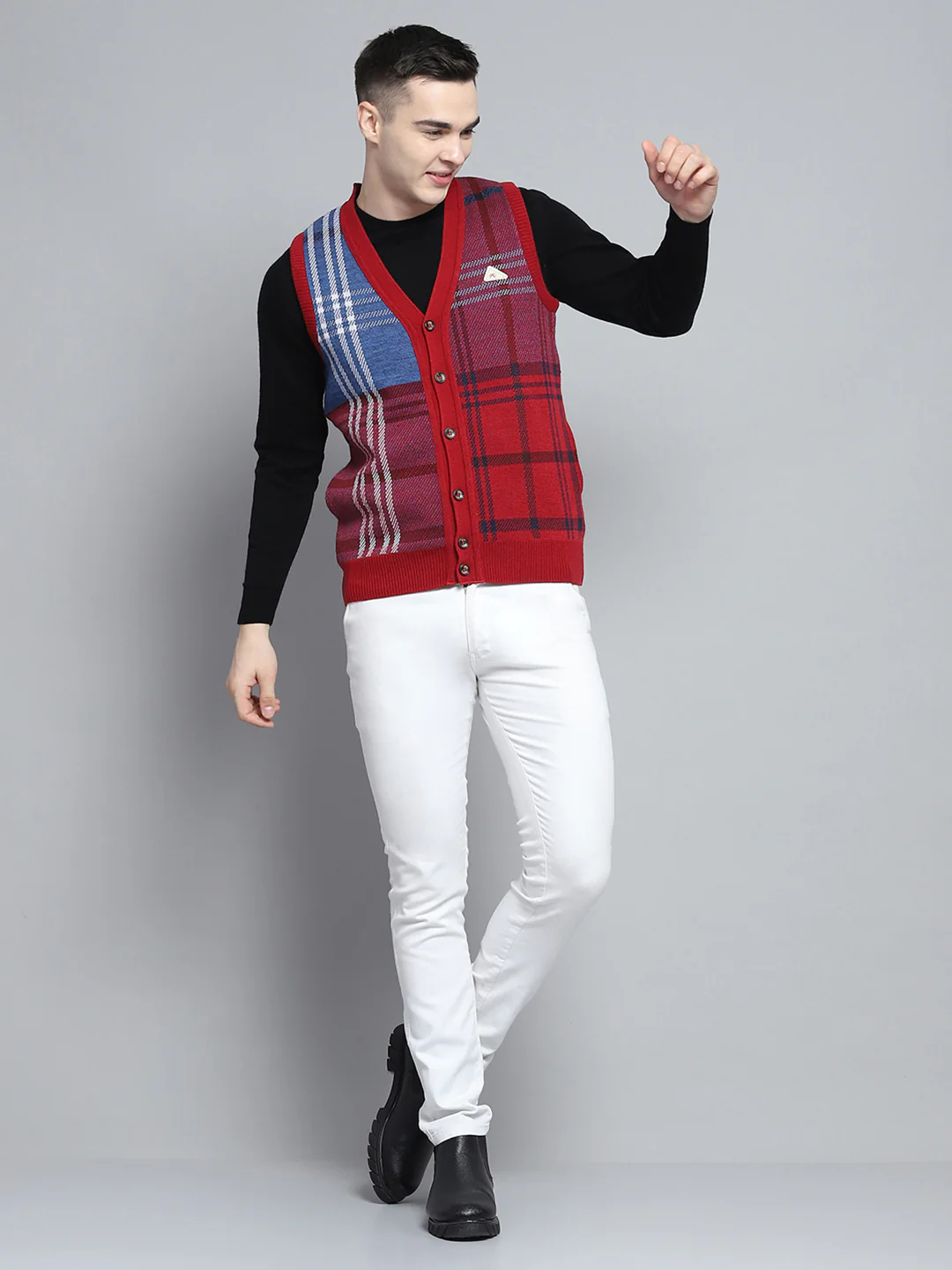 Men Red Self Design V Neck Sleeveless Cardigan - Image 2