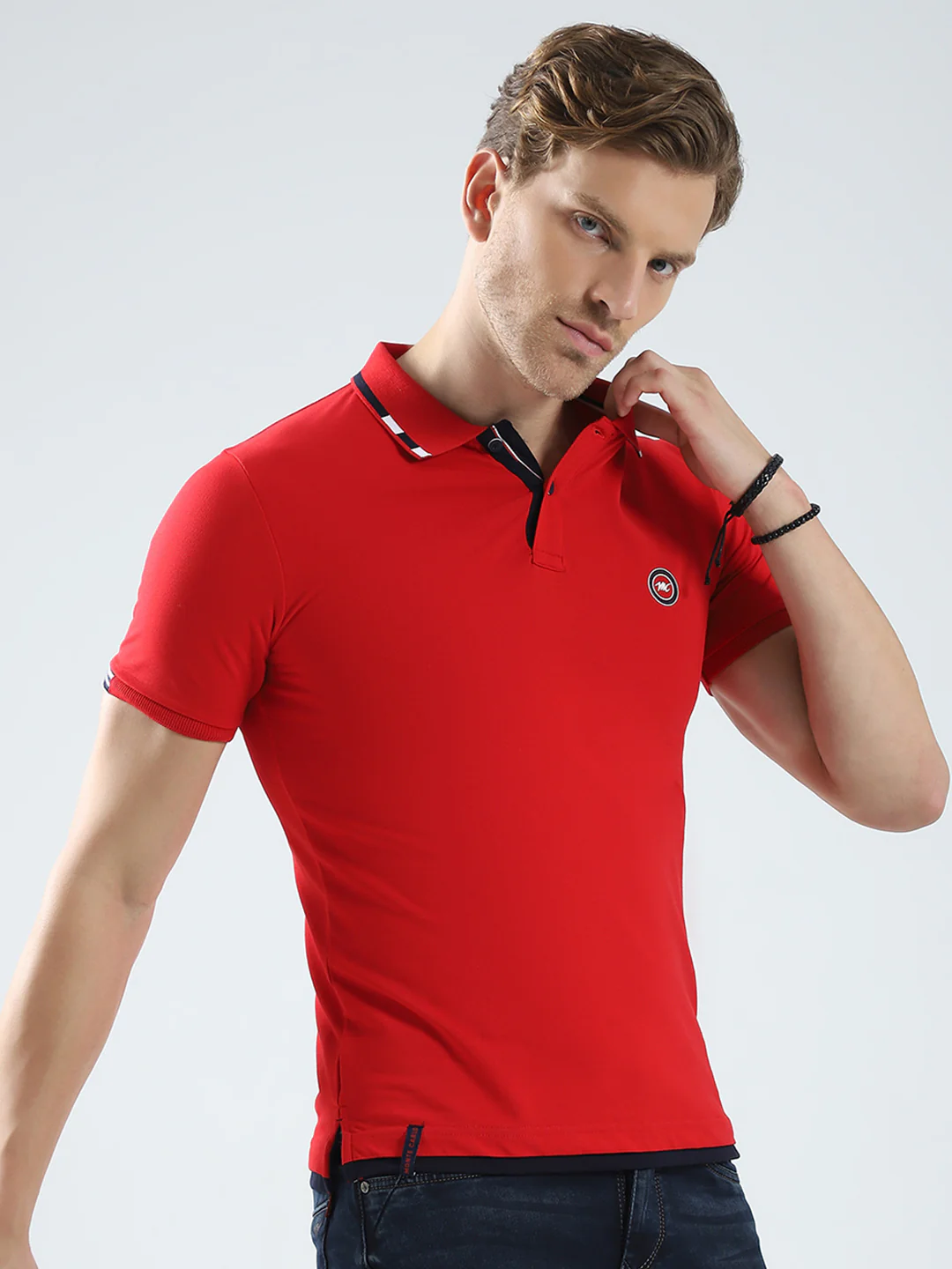 Men Red Solid Collar Half Sleeve T-Shirt - Image 4