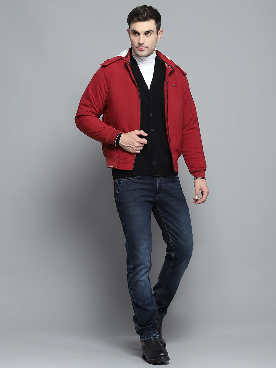 Men Red Solid Detachable Hood Full Sleeve Jacket - Image 2