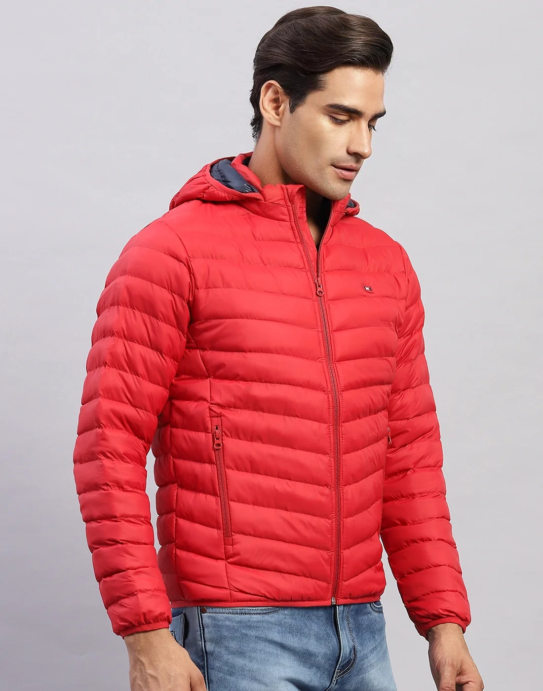 Men Red Solid Hooded Full Sleeve Jacket - Image 4