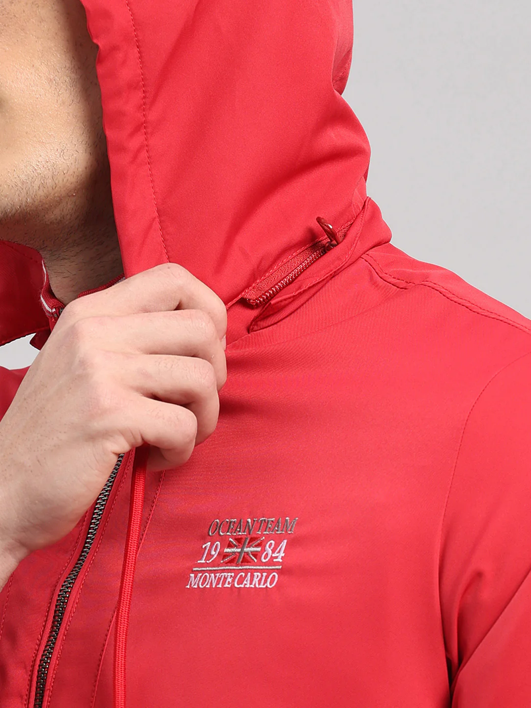 Men Red Solid Hooded Full Sleeve Jacket - Image 8