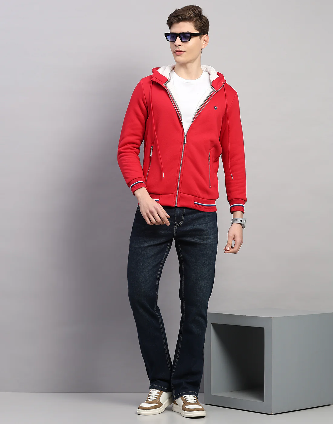 Men Red Solid Hooded Full Sleeve Sweatshirt - Image 5