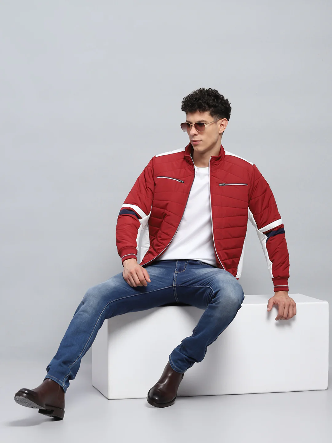 Men Red Solid Mock Neck Full Sleeve Jacket - Image 2