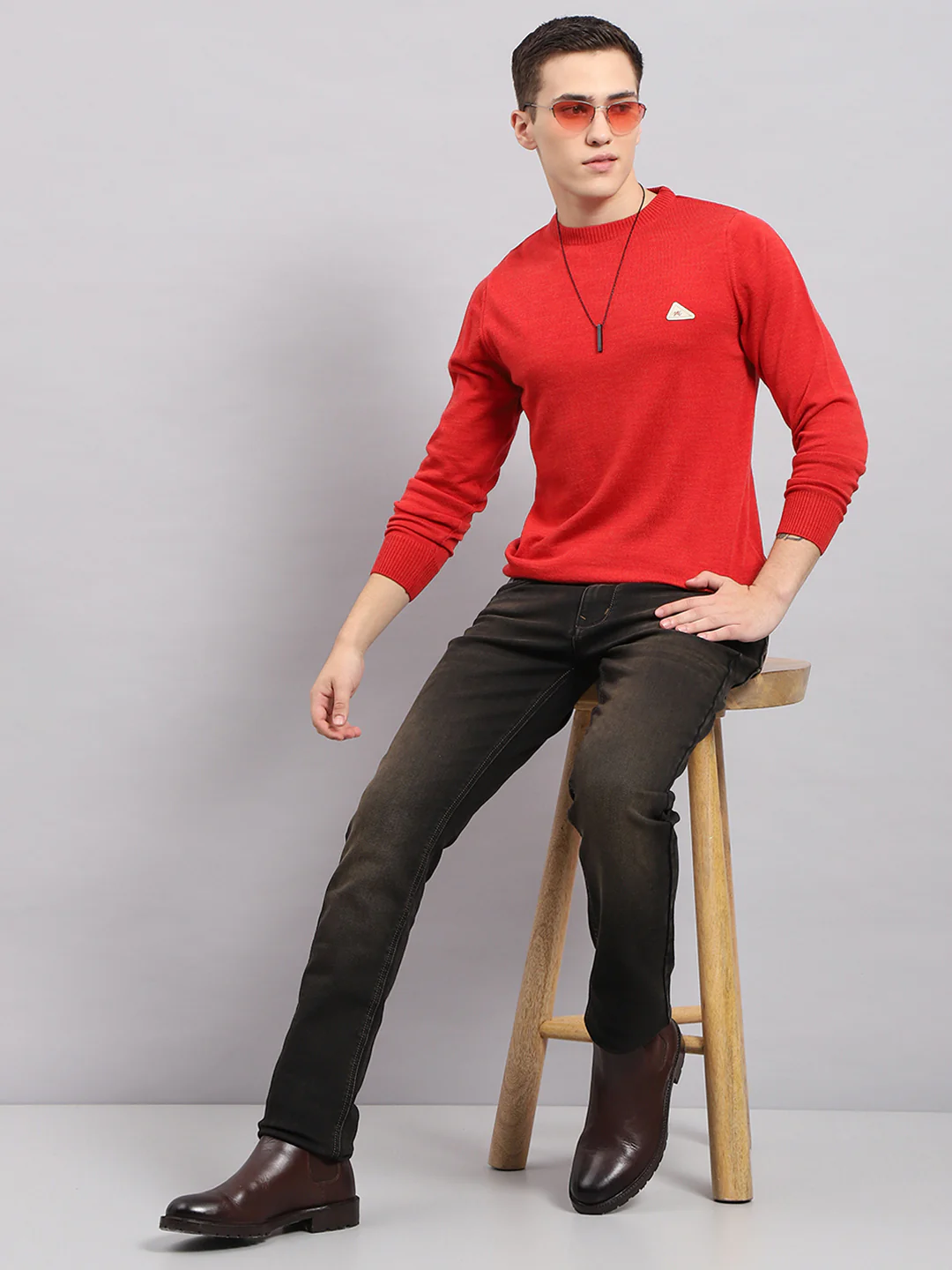 Men Red Solid Round Neck Full Sleeve Pullover - Image 2