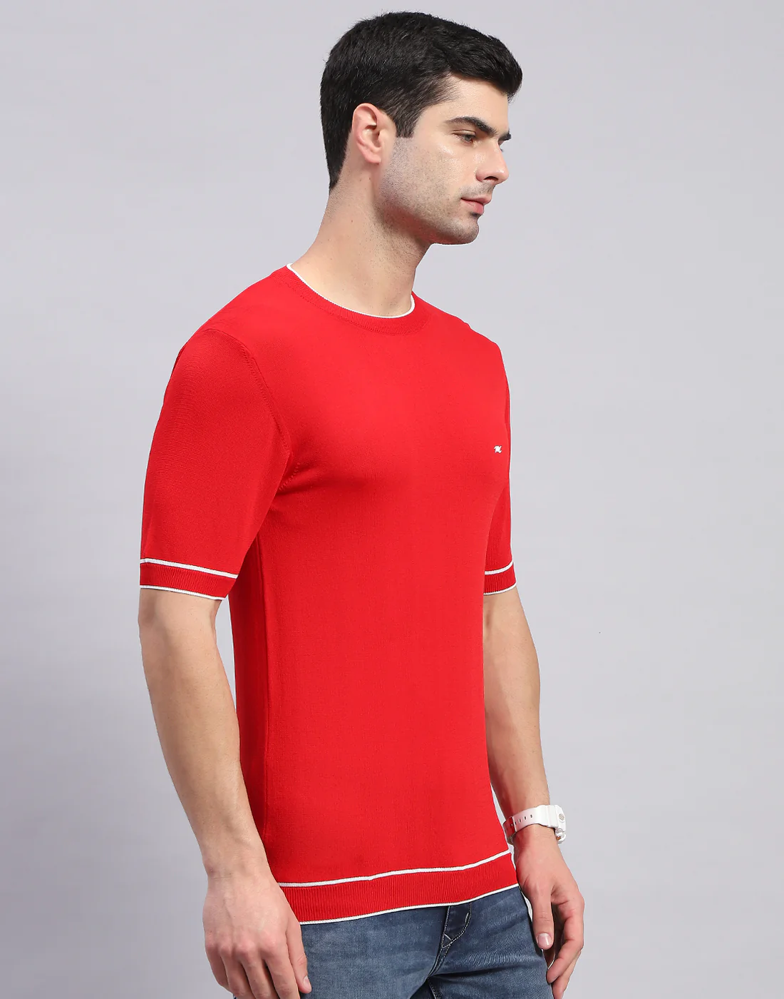Men Red Solid Round Neck Half Sleeve T-Shirt - Image 4